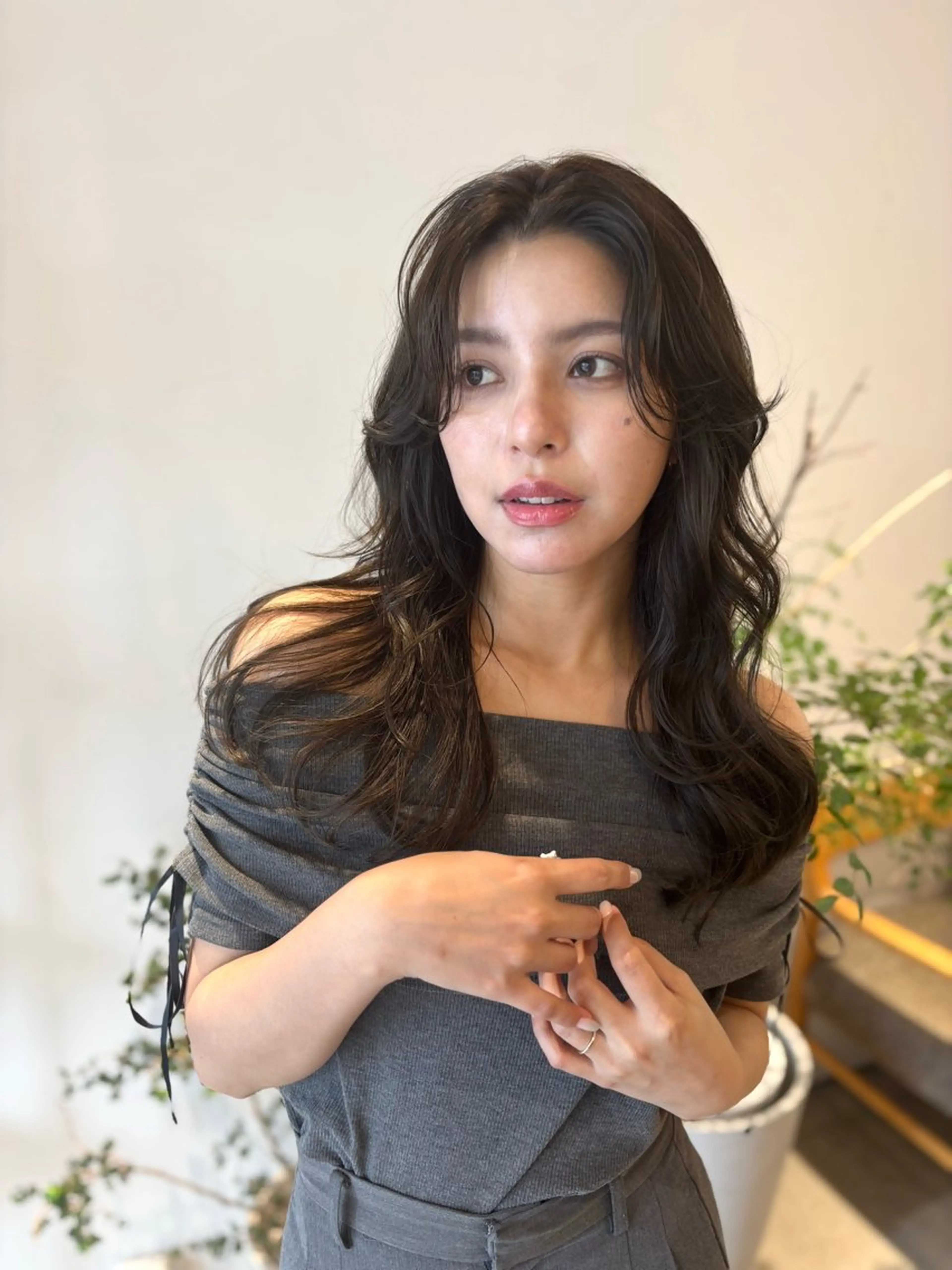 セミロング カラー ベージュカラー オリーブベージュ カット ヘアカラー 透明感カラー/ レイヤーkotonoのヘアスタイル