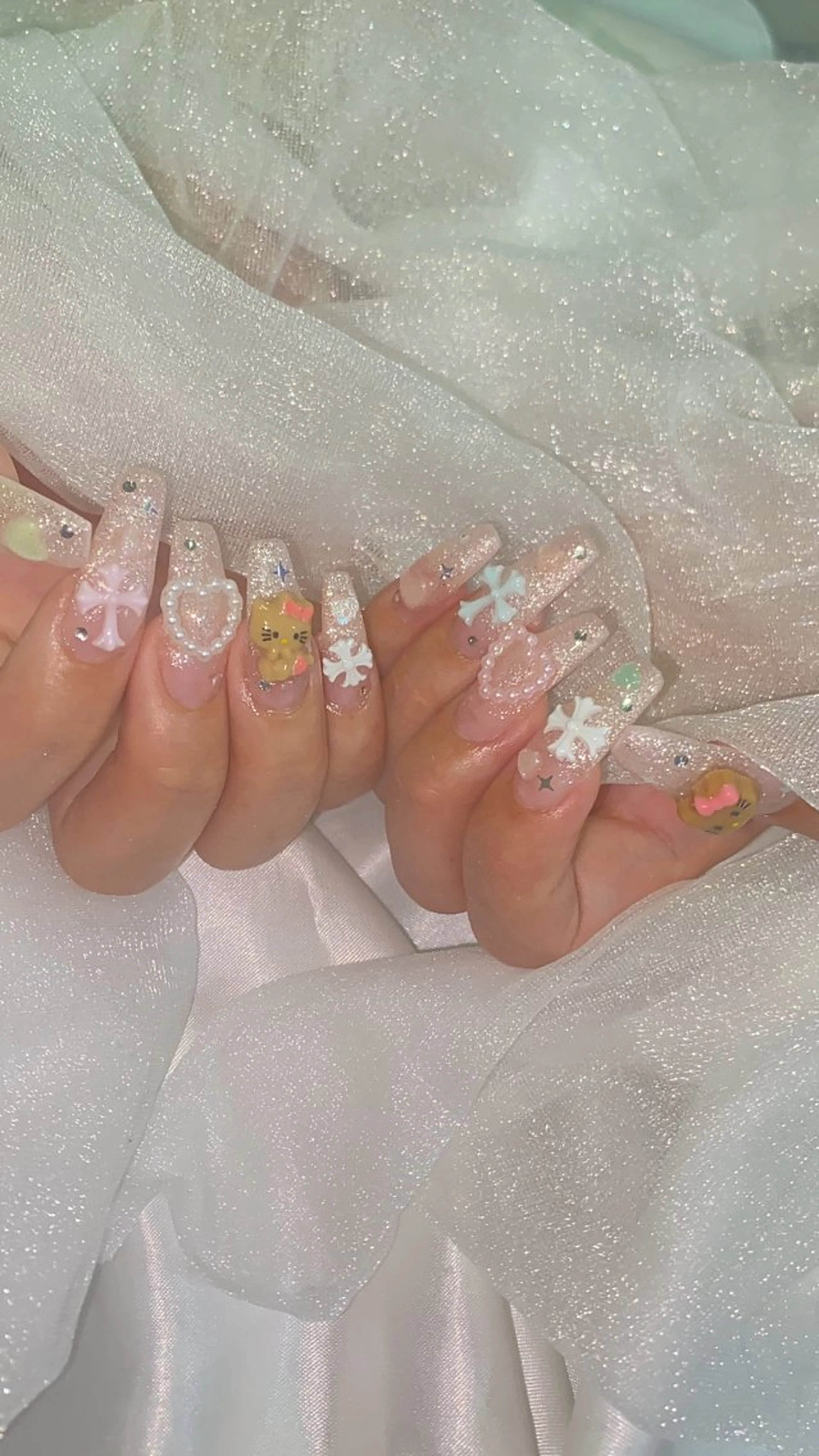 ネイル ハンドネイル 🤍 Ayaのネイルデザイン