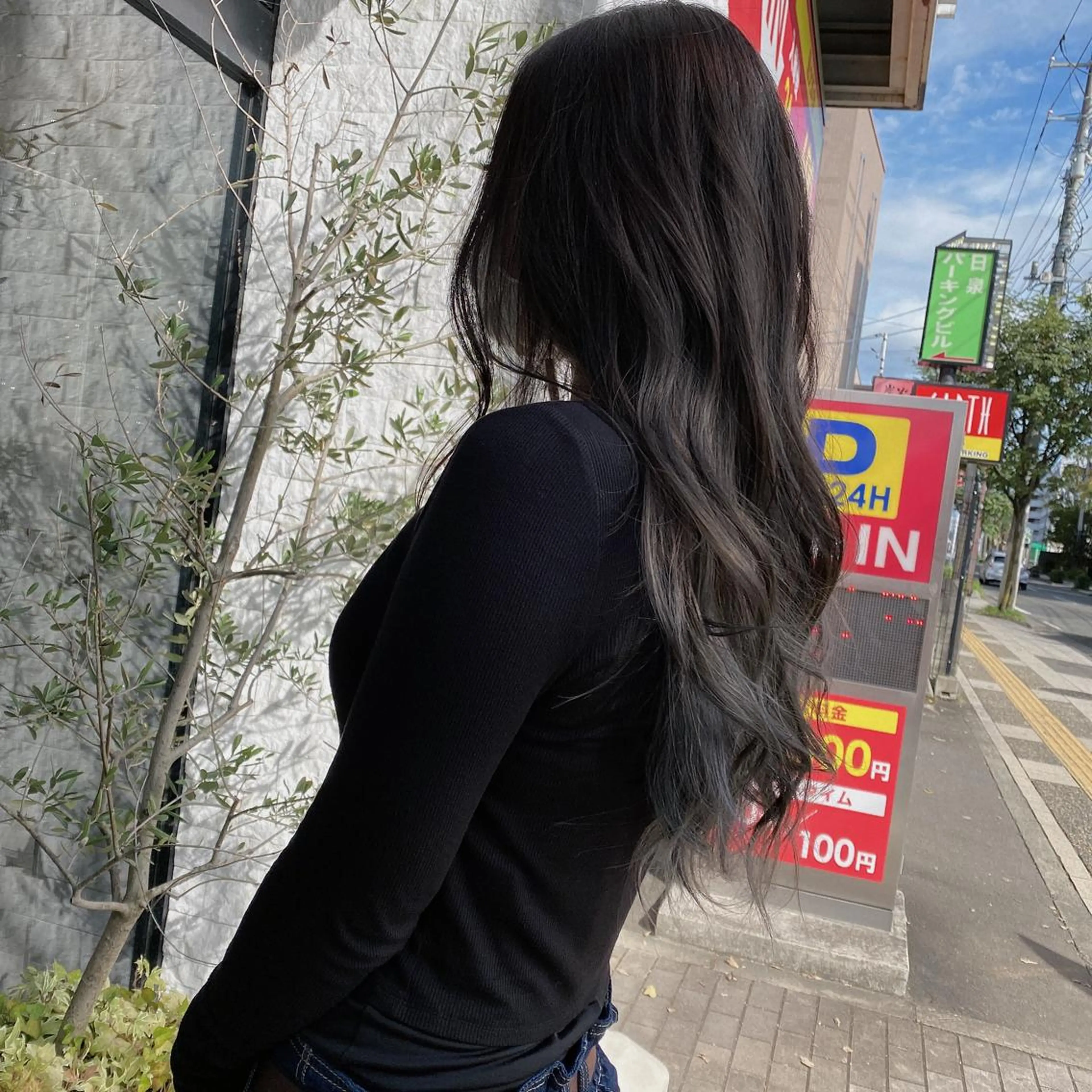 ロング カラー 【育休中】EARTH 荒井店HARUNAのヘアスタイル