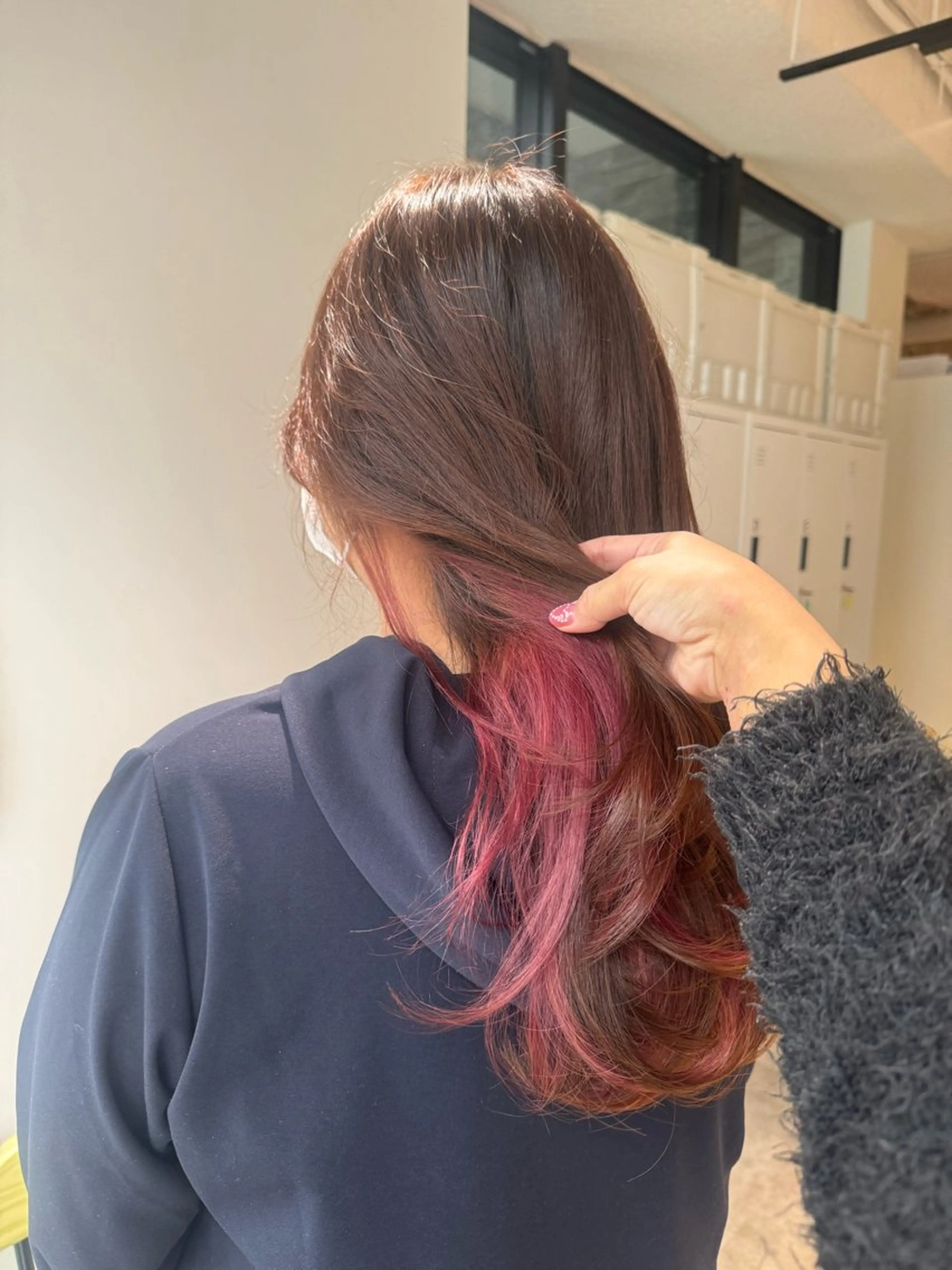 ロング カラー ブラウンカラー インナーカラー モカブラウン ピンクカラー ローズカラー カット ヘアカラー オスズ 🎀´-のヘアスタイル