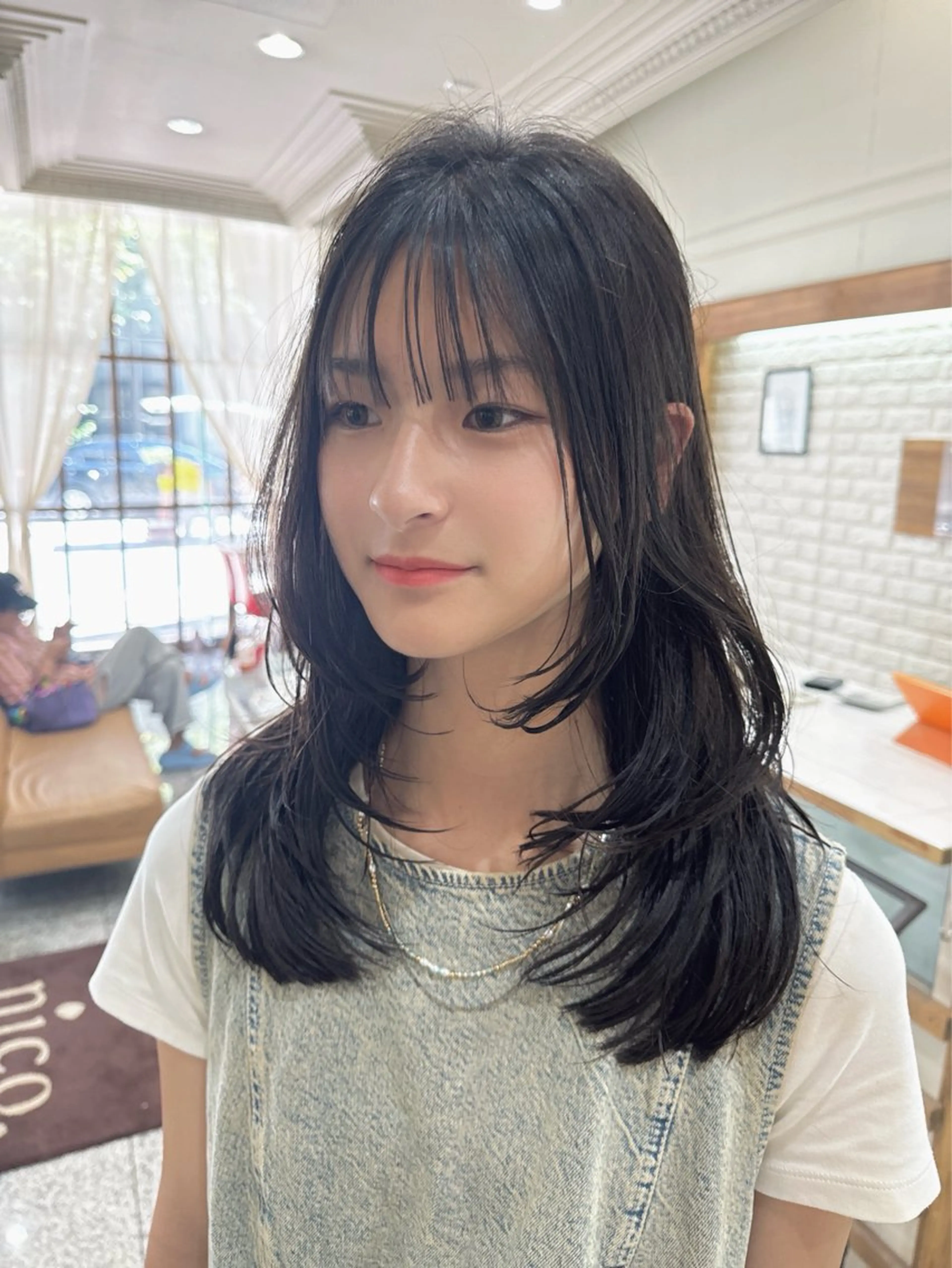 ミディアム nico. Julieのヘアスタイル