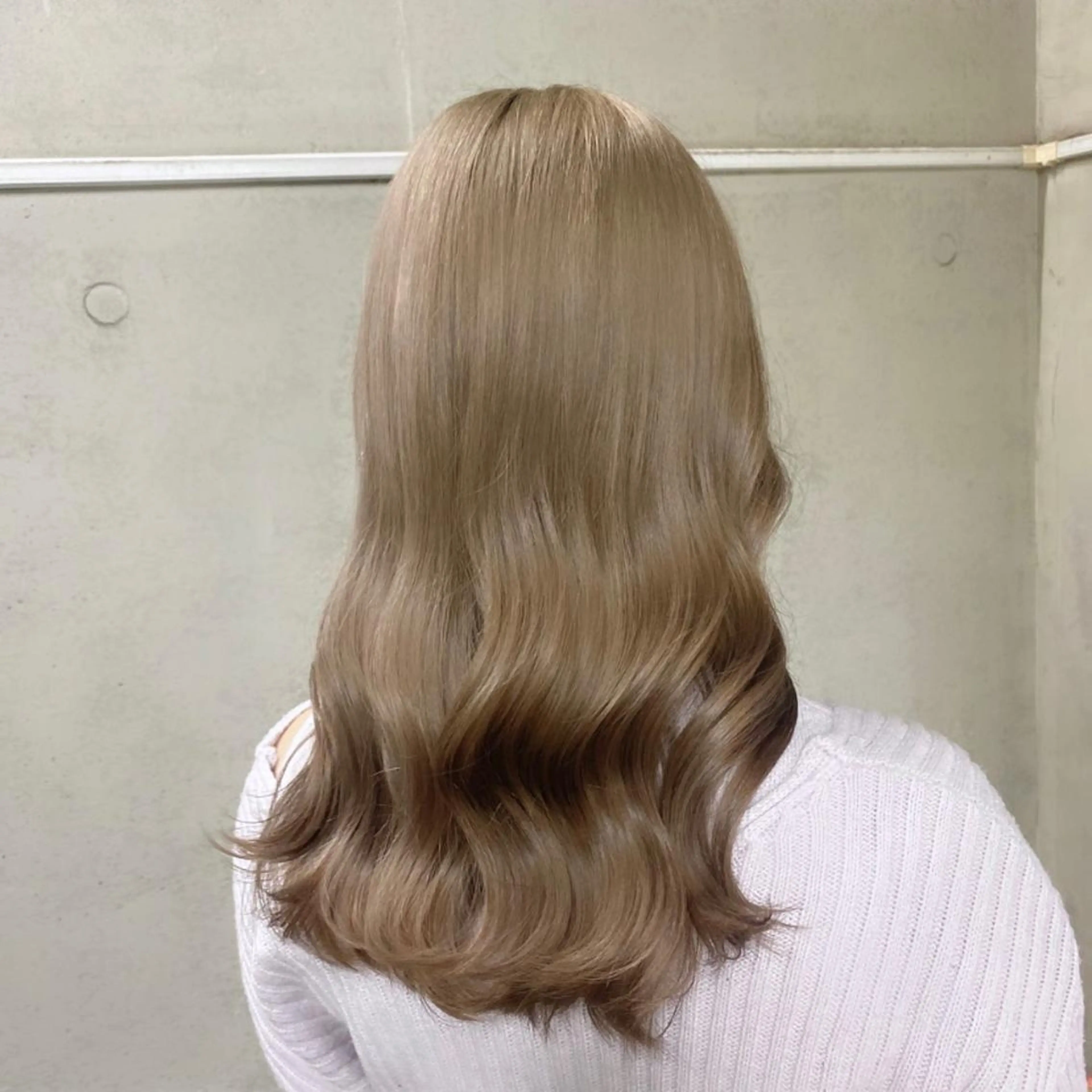 セミロング カラー アッシュ ベージュカラー 黒髪 ブルーカラー ブルーブラック カット ヘアカラー トリートメント 透明感/韓国風 🤍mito🤍のヘアスタイル