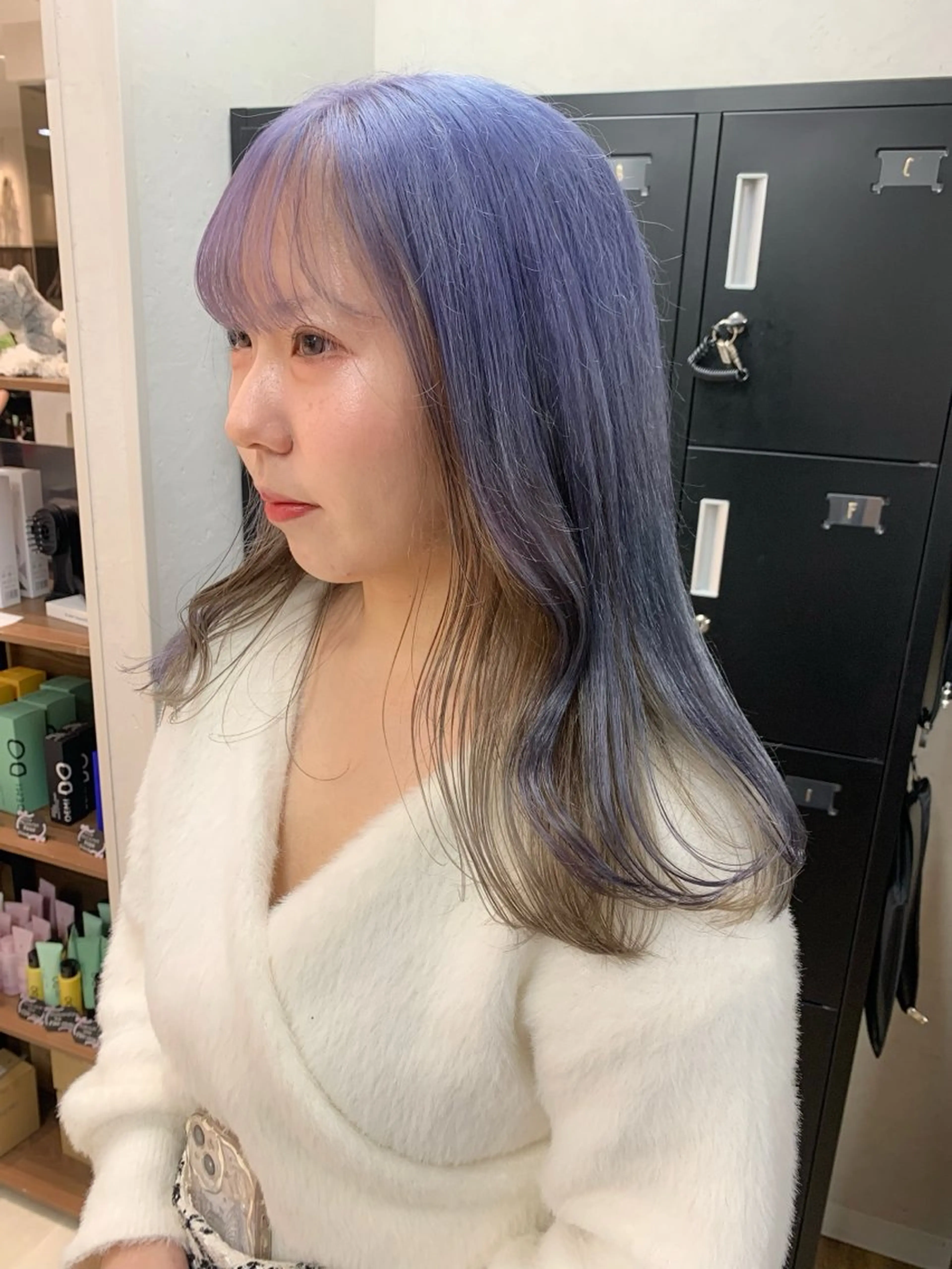 ロング カラー ベージュカラー ブリーチ ケアブリーチ ラベンダーカラー ayumi🌈 インナーカラー🌈のヘアスタイル