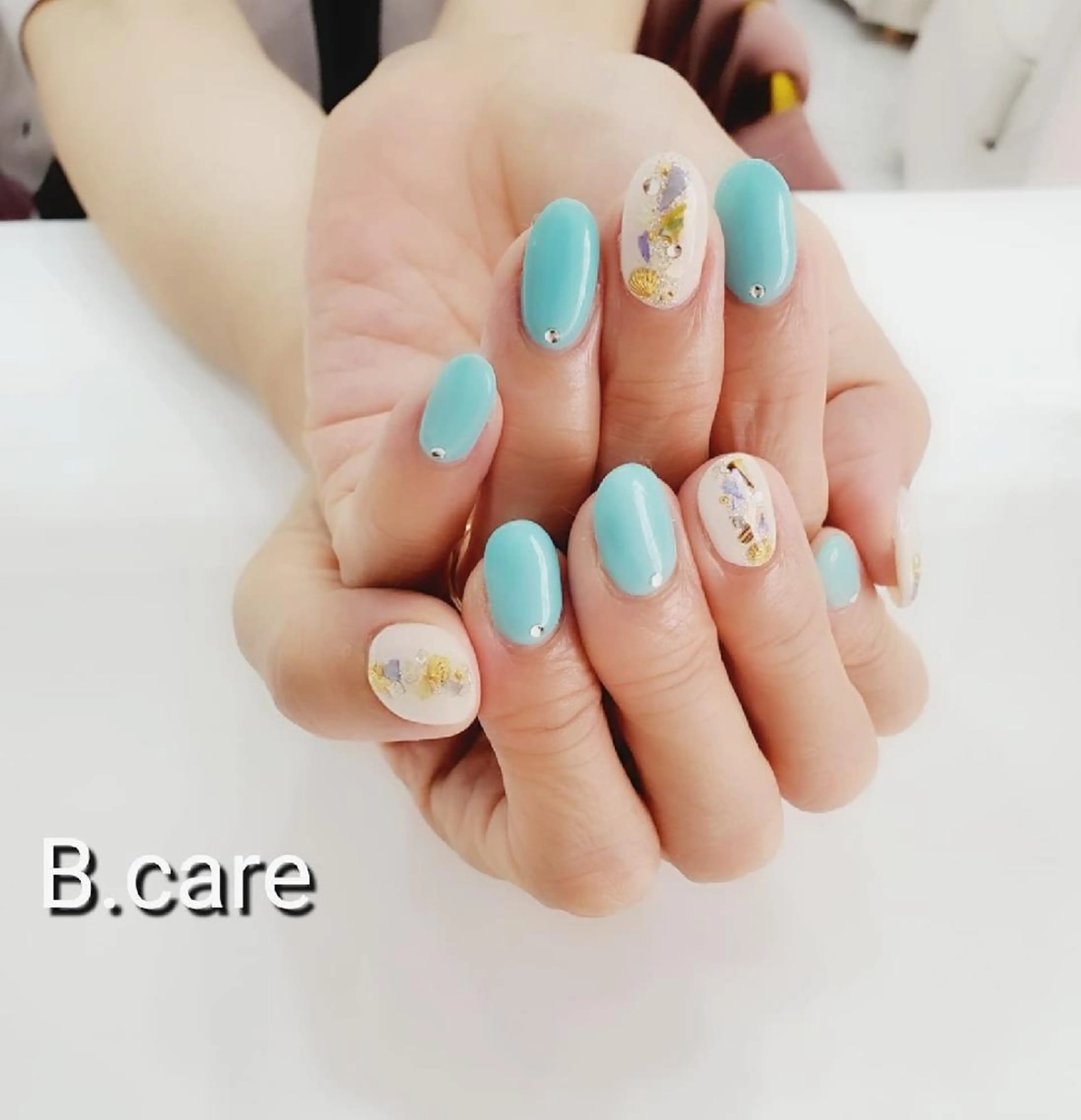 ネイル ブルー B.care自由ヶ丘所属・早坂  のネイルデザイン