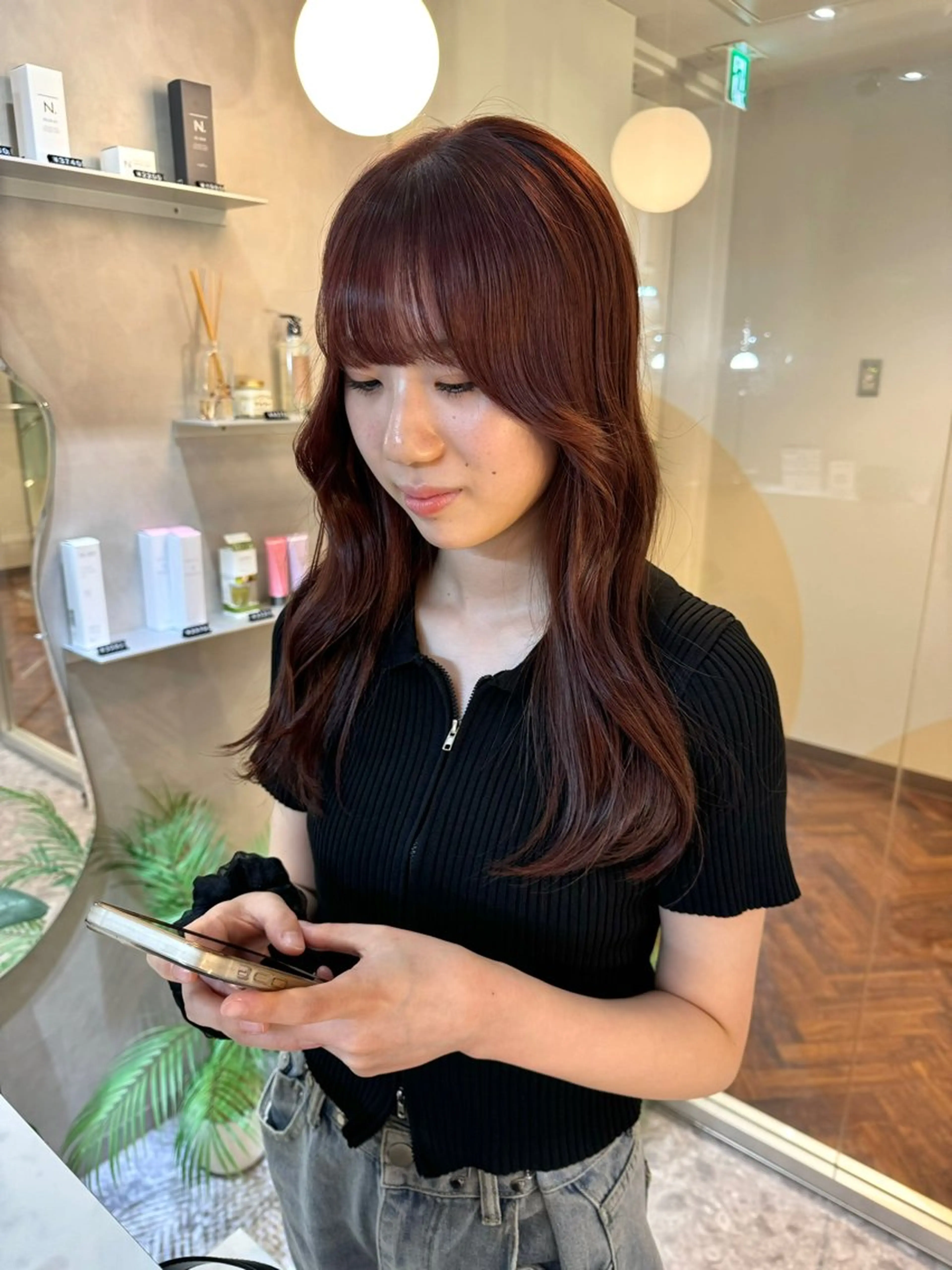 ロング カラー ボルドーカラー 顔まわりレイヤー 顔周りカット レイヤーカット 韓国ヘア🇰🇷 松田光里のヘアスタイル