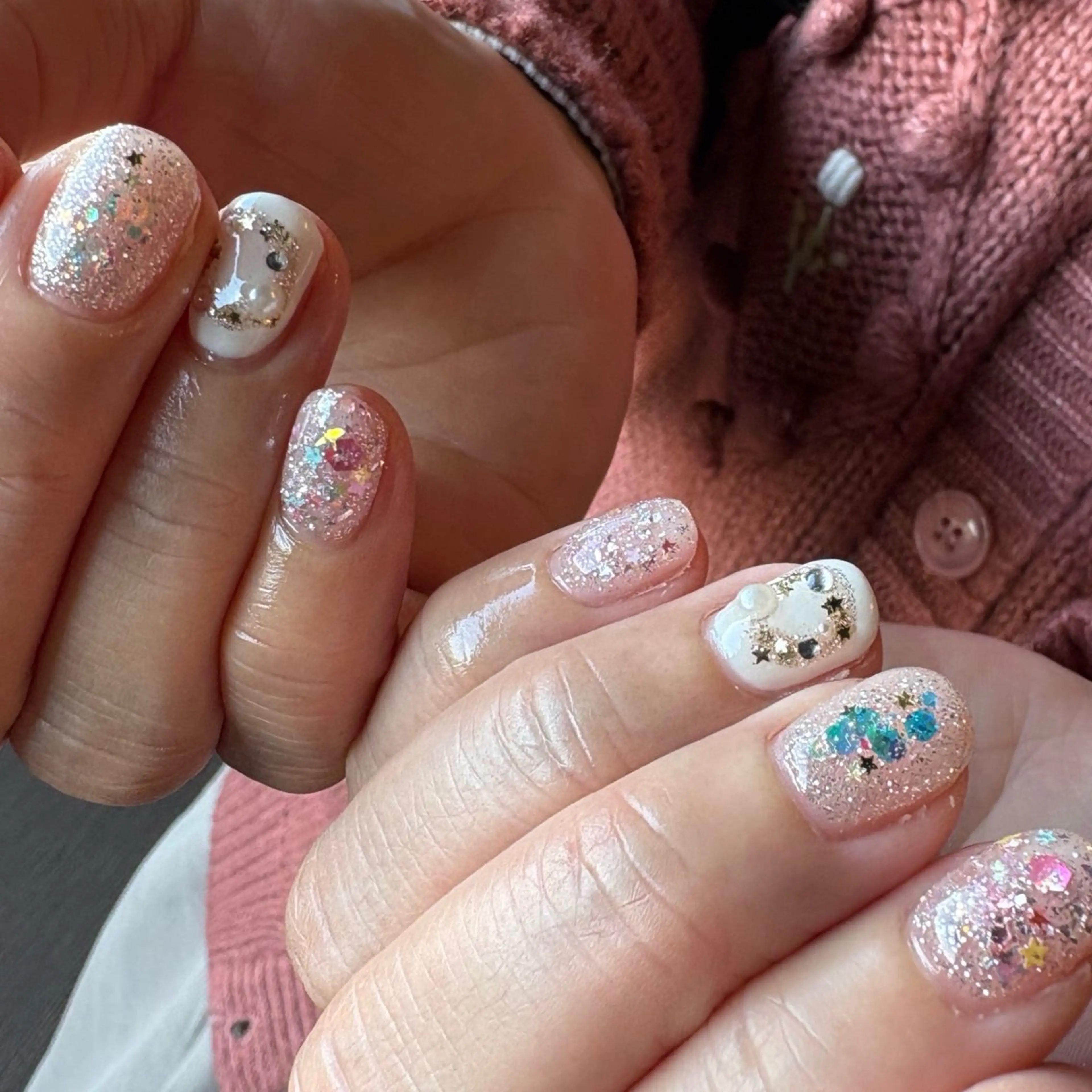 ネイル ラメ(グリッター) ニュアンスネイル 冬ネイル クリスマス ハンドネイル nail amuseのネイルデザイン