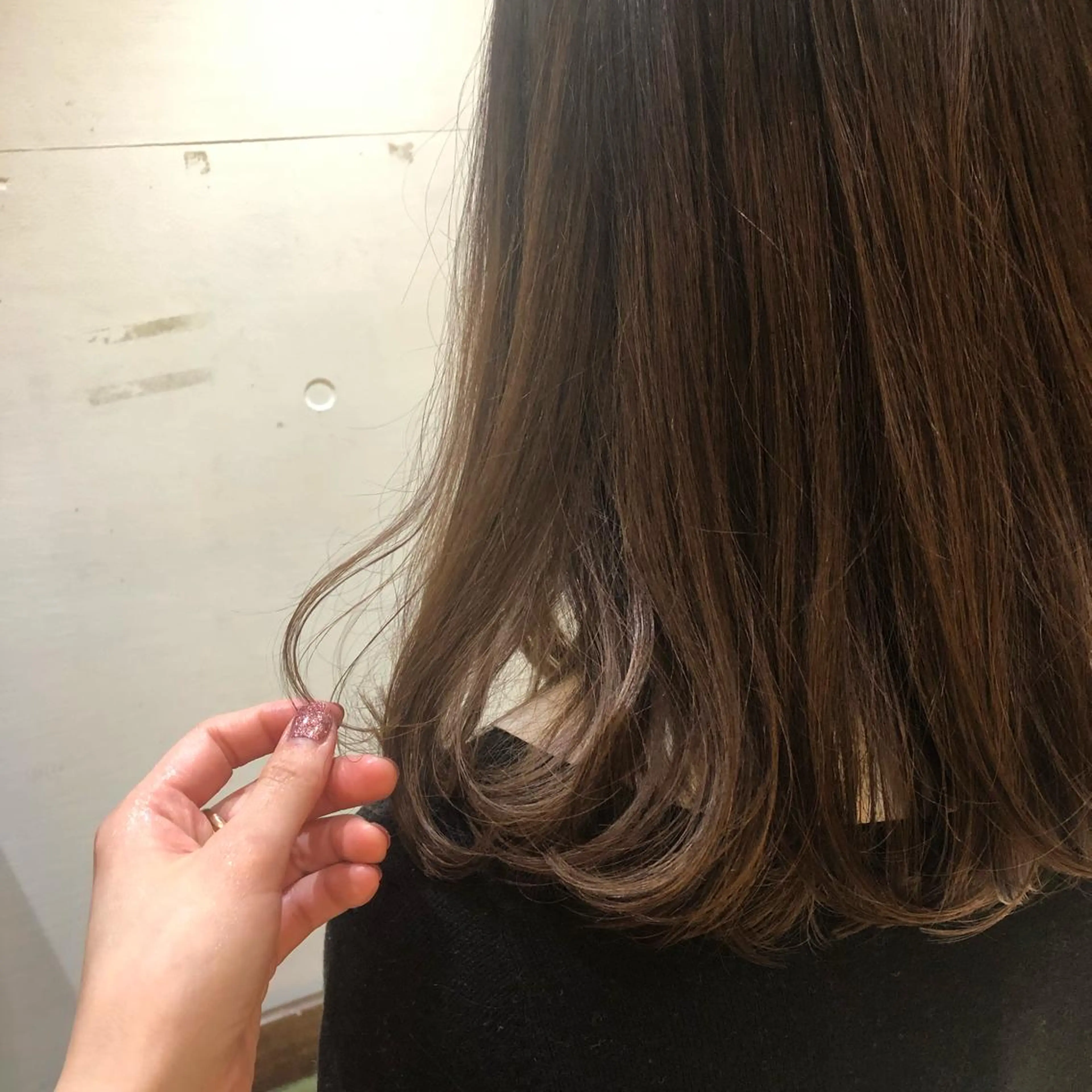 ミディアム カラー パーマ ヘアアレンジ ベージュカラー ココアベージュ apish aoyama所属・武 愛子の眉毛・アイブロウイメージ