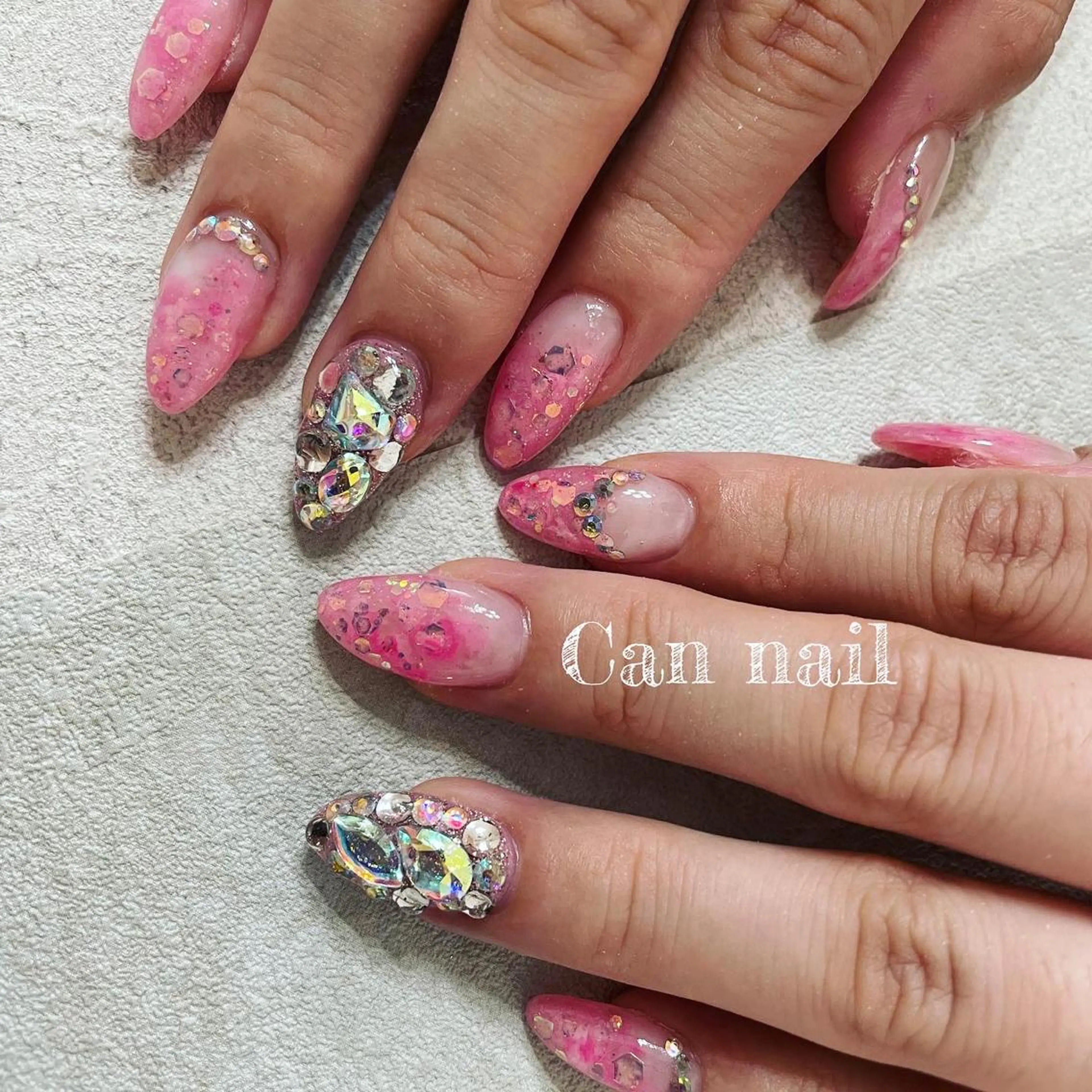 セミロング ネイル Parfum パルファンのネイルデザイン