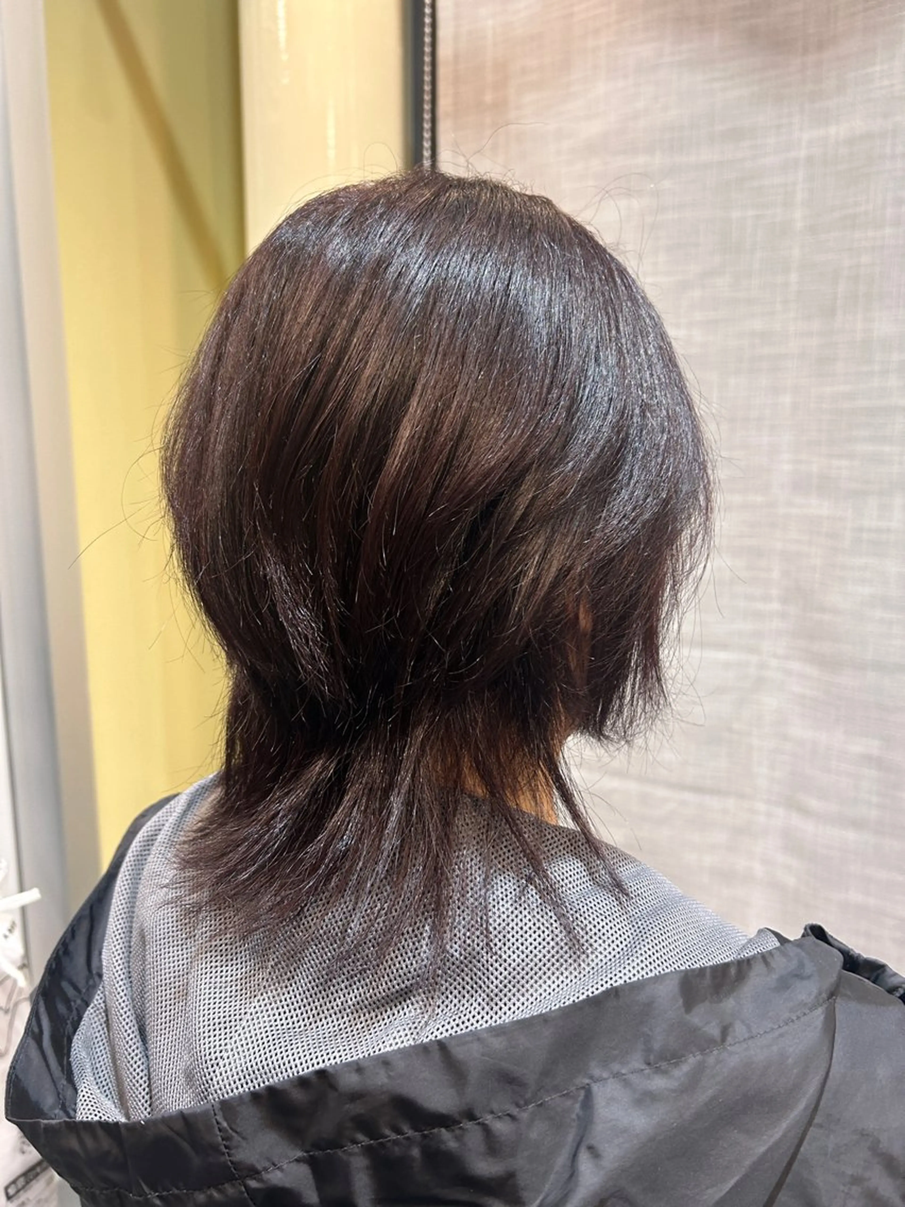 セミロング 井上 萌のヘアスタイル