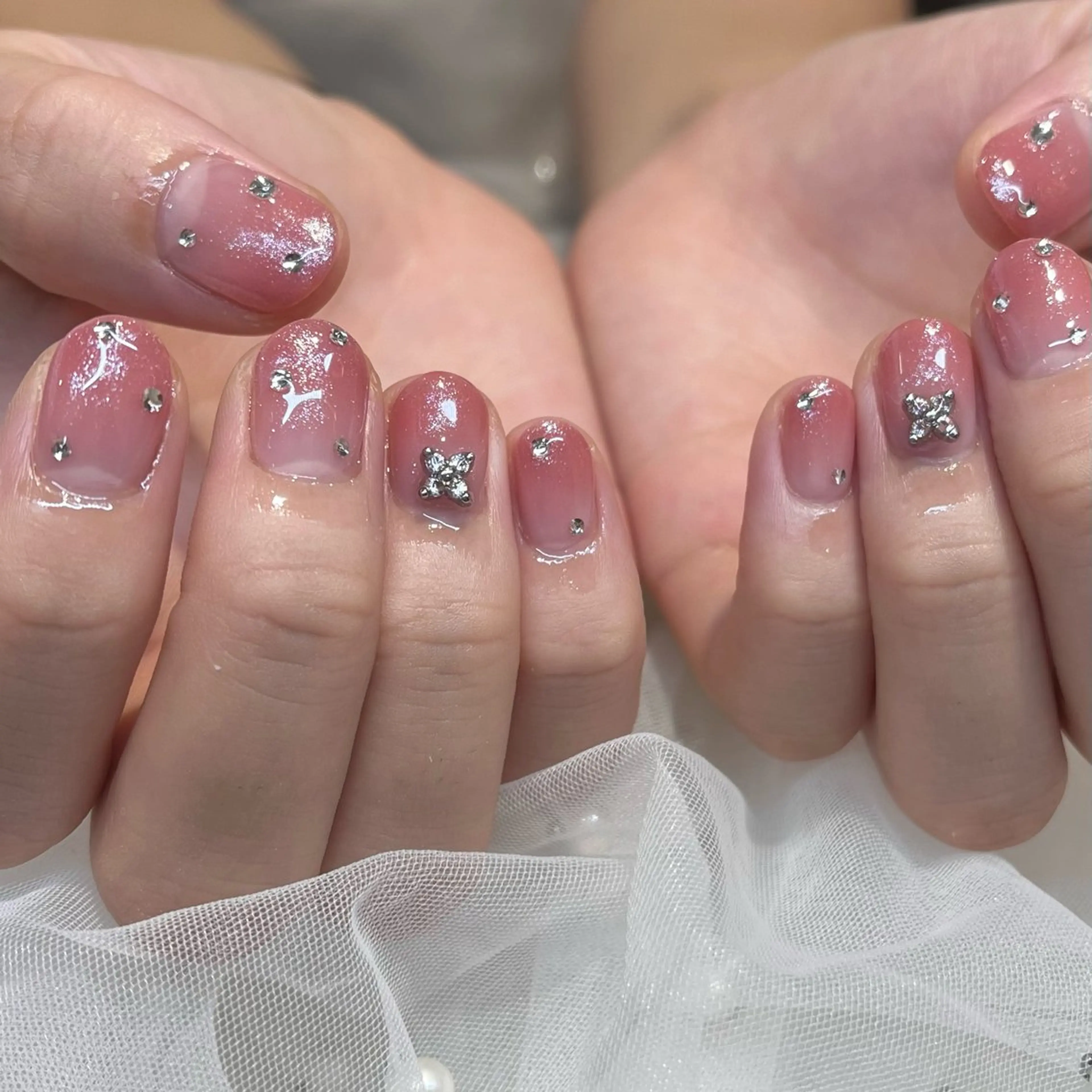 ネイル ハンドネイル 内田 里穂のネイルデザイン