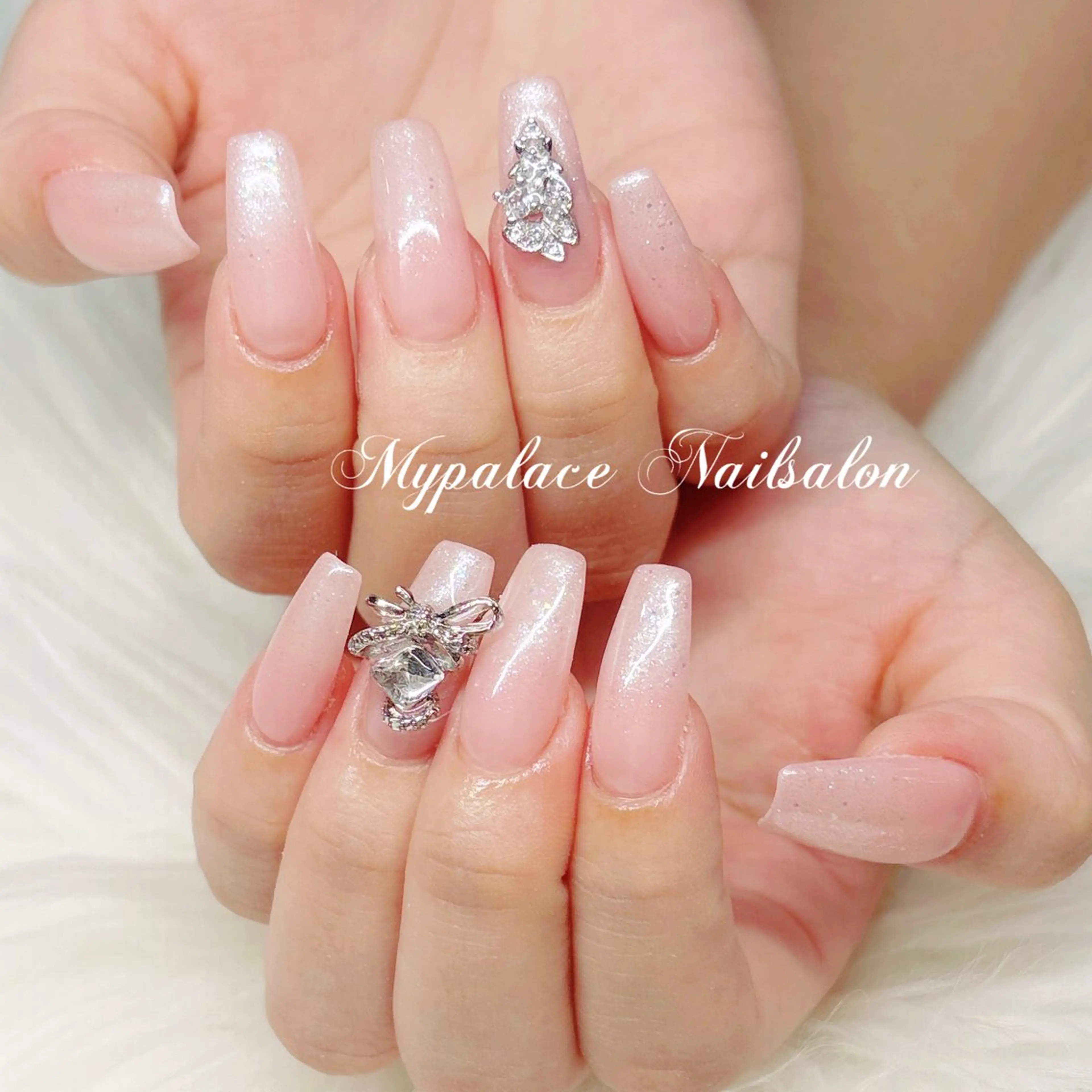 ネイル ラメ(グリッター) ピンク スカルプネイル シンプルネイル ハンドネイル Yuis Nailスカルプ専門のネイルデザイン