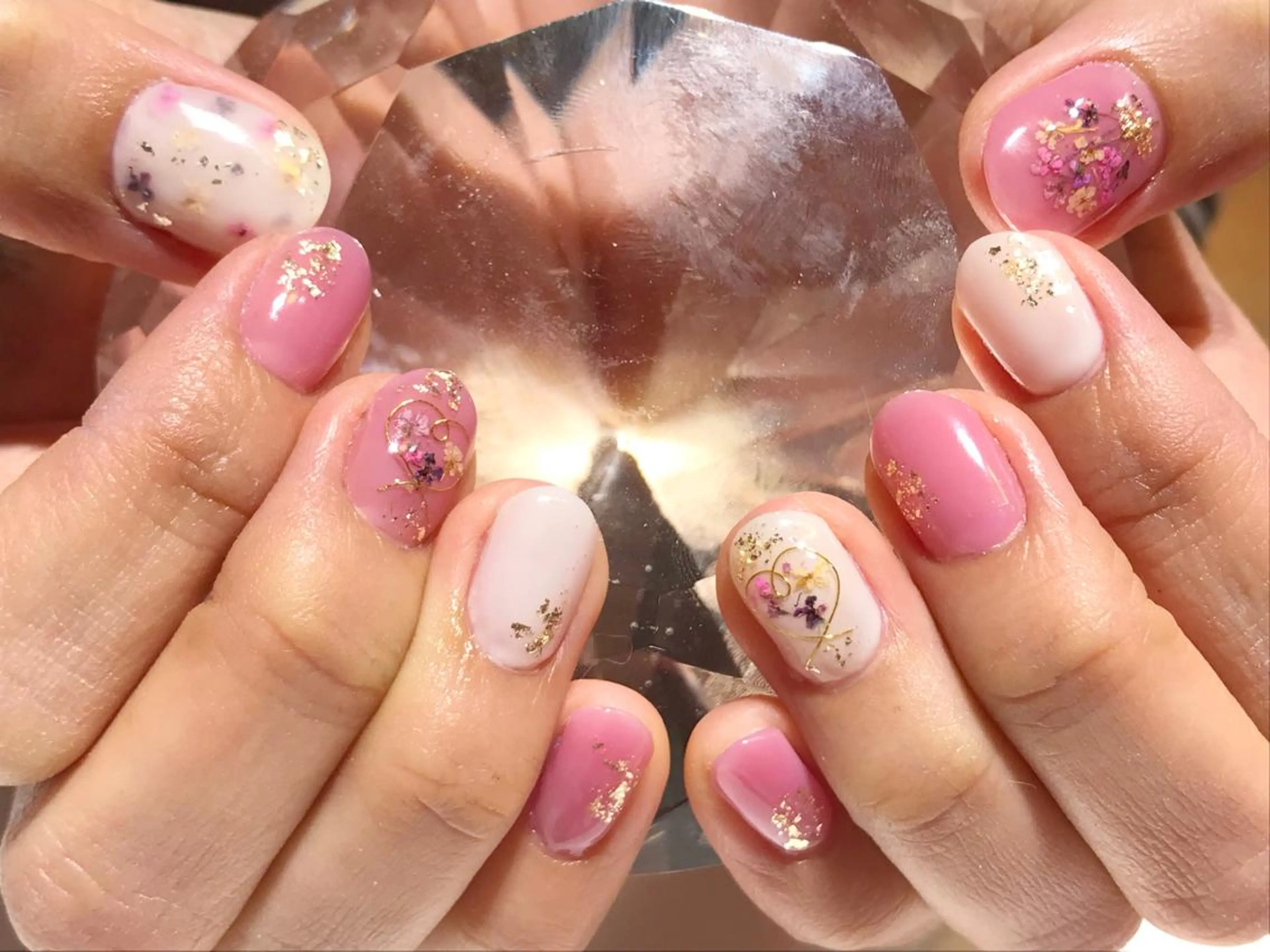 ネイル ジェルネイル ソフトジェル YUN 💅のネイルデザイン
