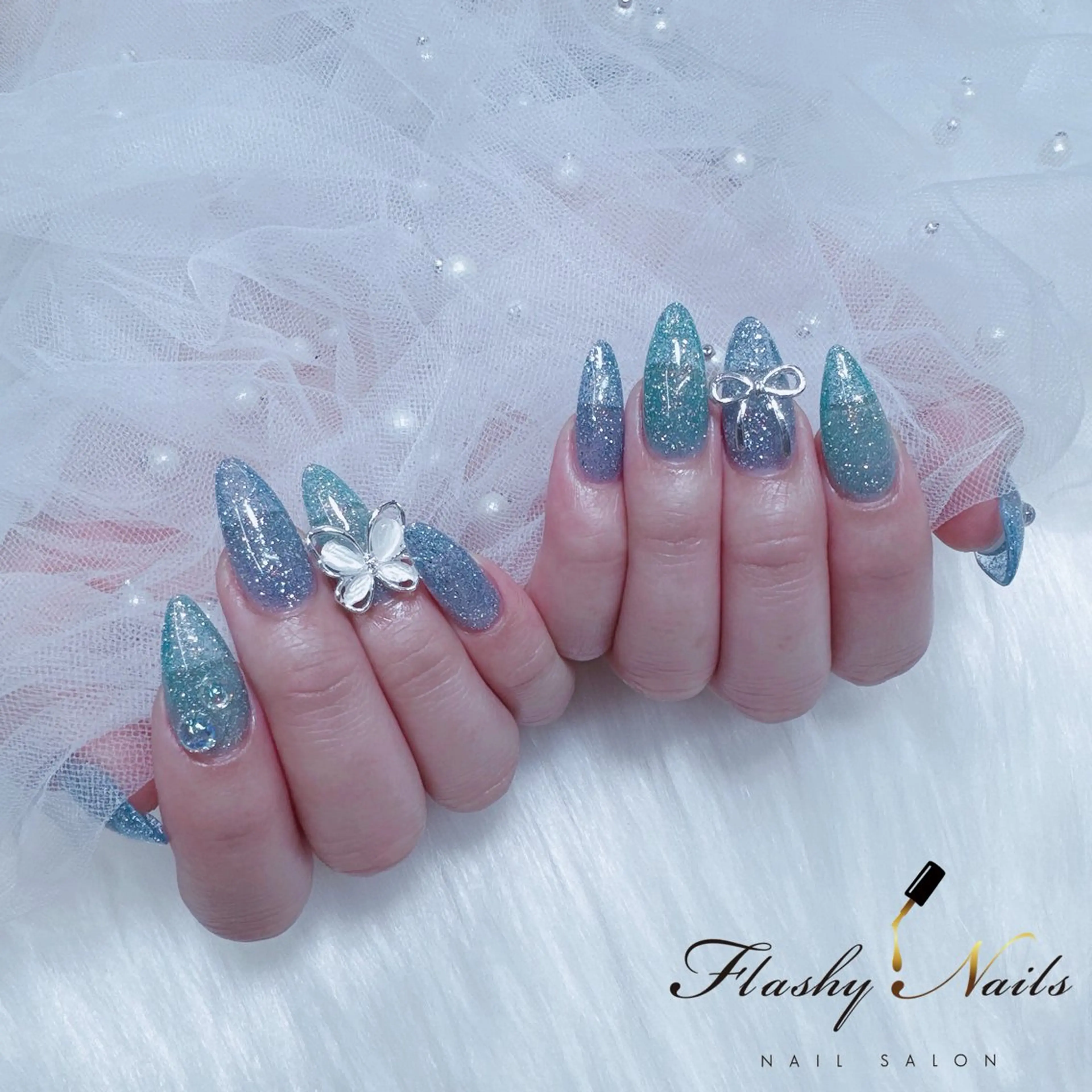 ネイル Flashy Nailsのネイルデザイン