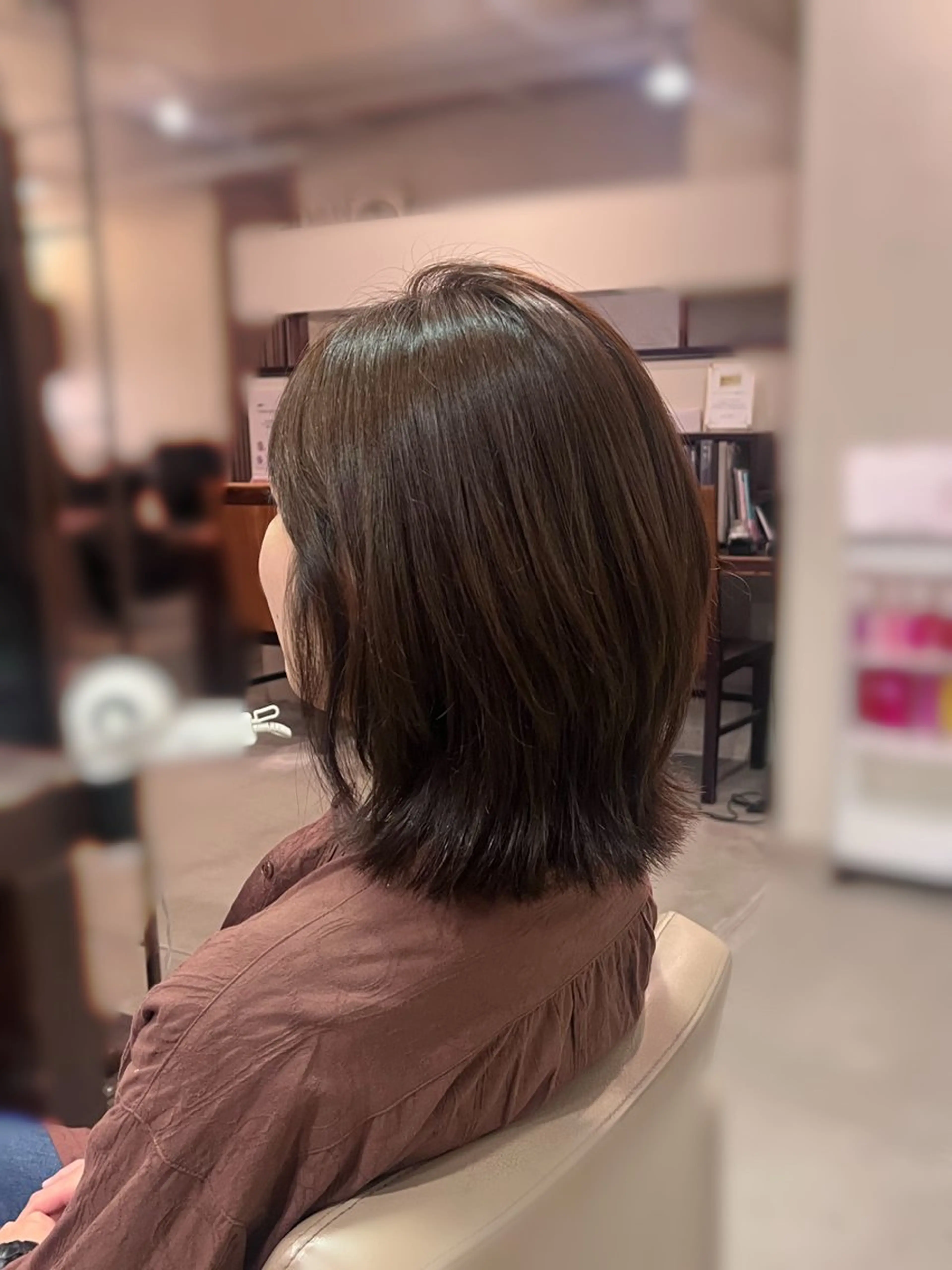 ミディアム ハッシュカット レイヤーカット ウルフカット 田中 鈴乃のヘアスタイル