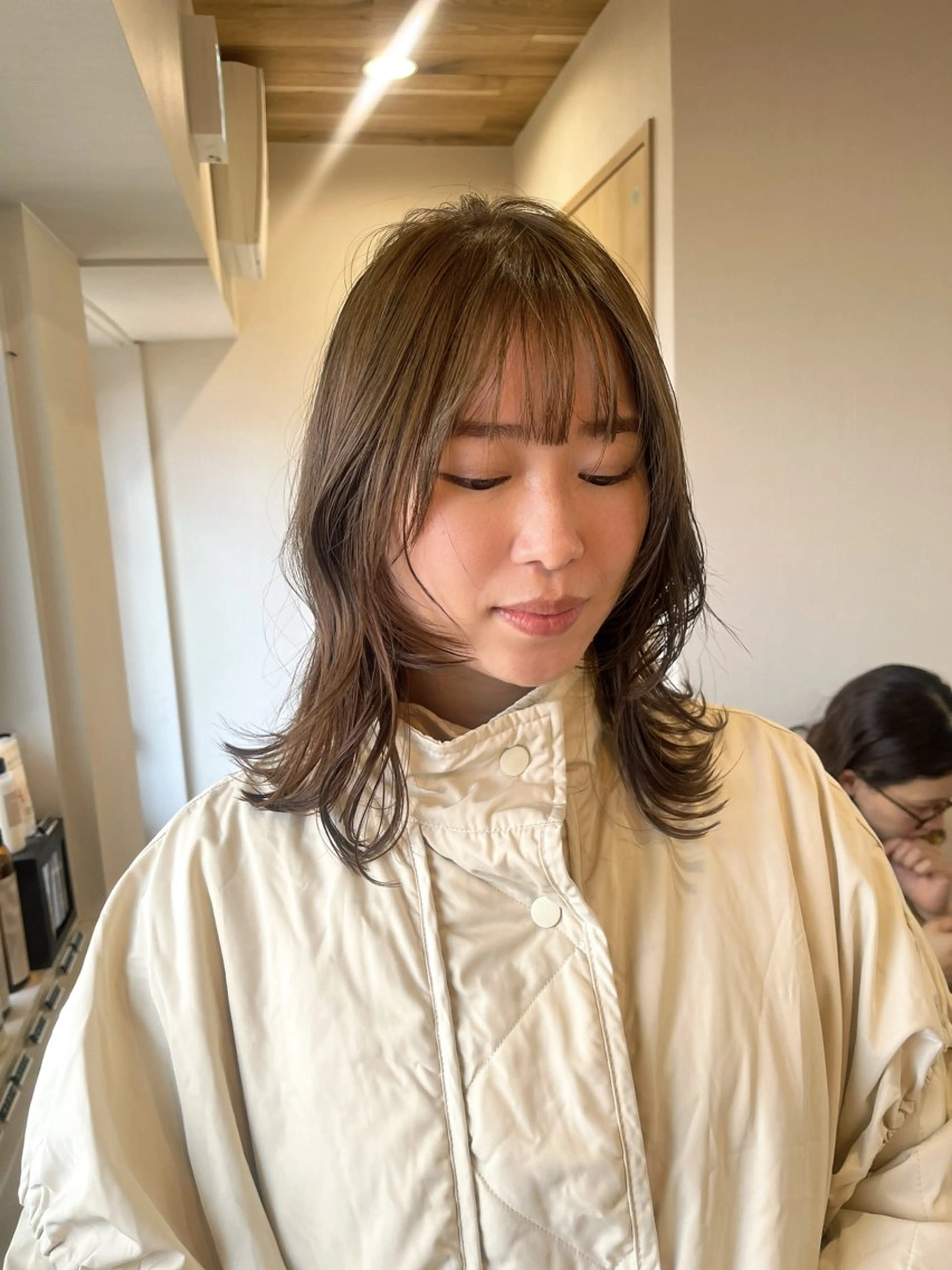 ミディアム カラー カット ヘアカラー トリートメント 下石怜子/レイヤー カット/透明感カラーのヘアスタイル