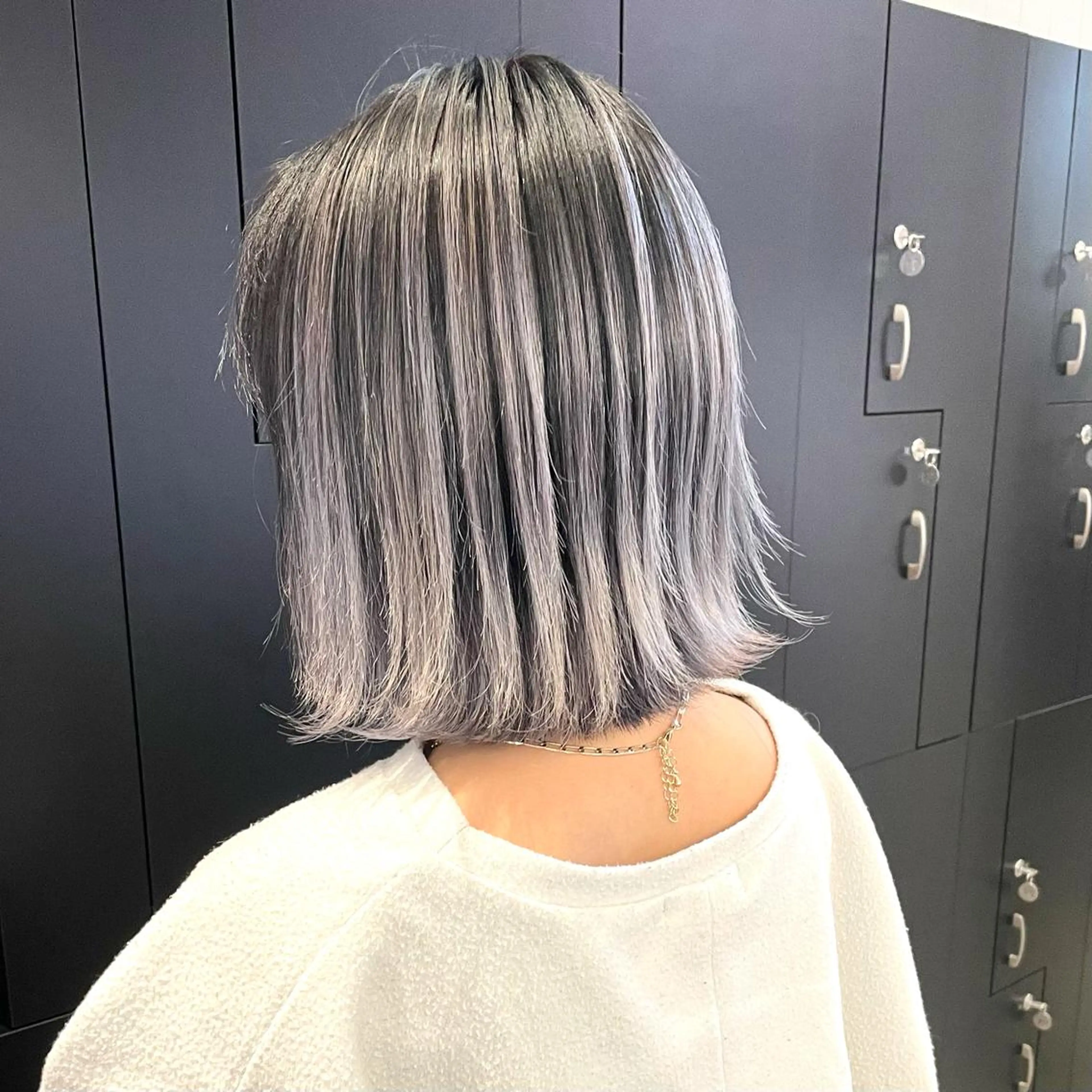 ミディアム カラー パーマ ヘアアレンジ メンズ キッズ ネイル マツエク・マツパ メンズバレイヤージュ バレイヤージュ レイヤーカット ホワイト 🧸ハイトーン🧸 ゆっきー🧸のヘアスタイル