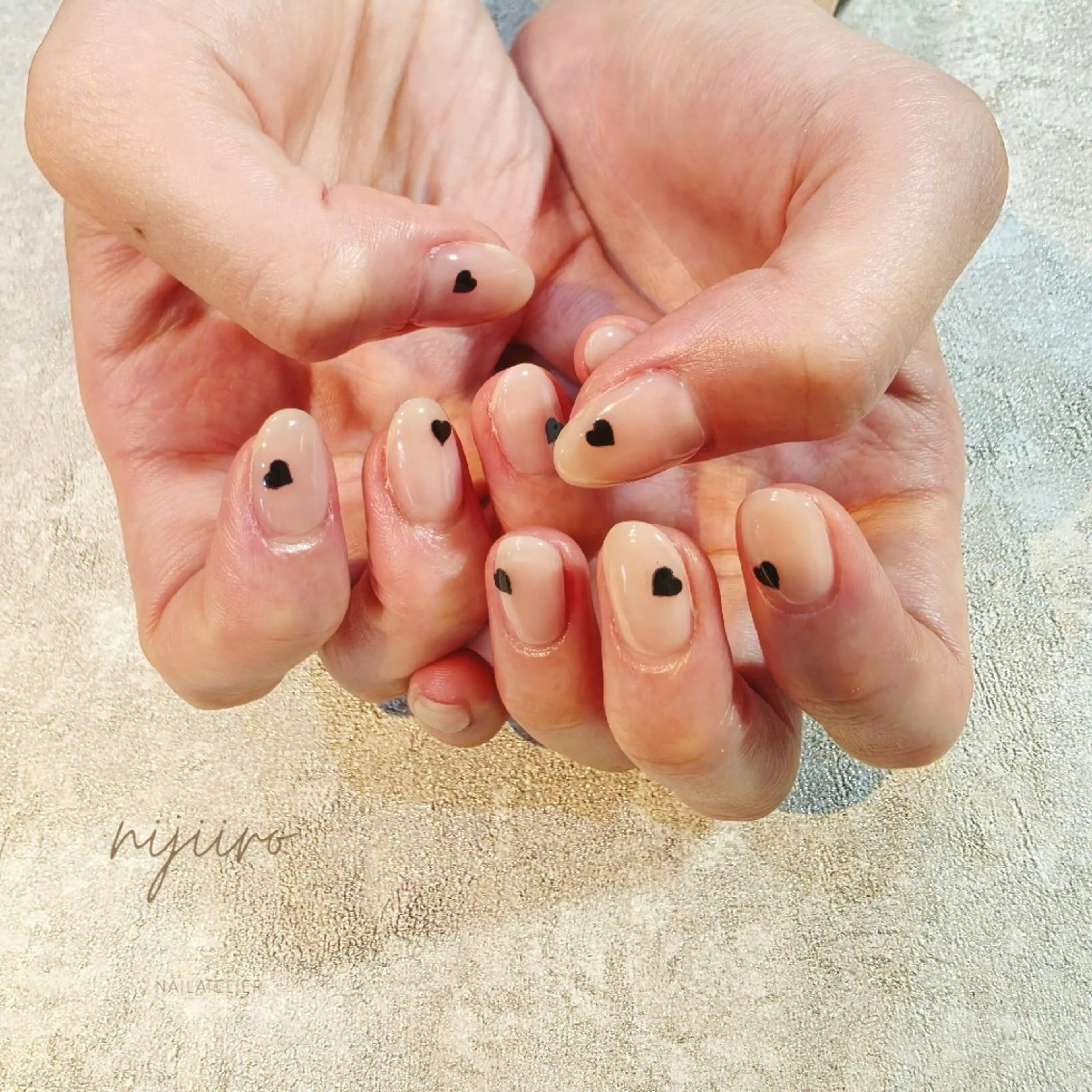 ネイル ハンドネイル nailatelier nijiiro.所属・nijiiro🌈 サトウのネイルデザイン