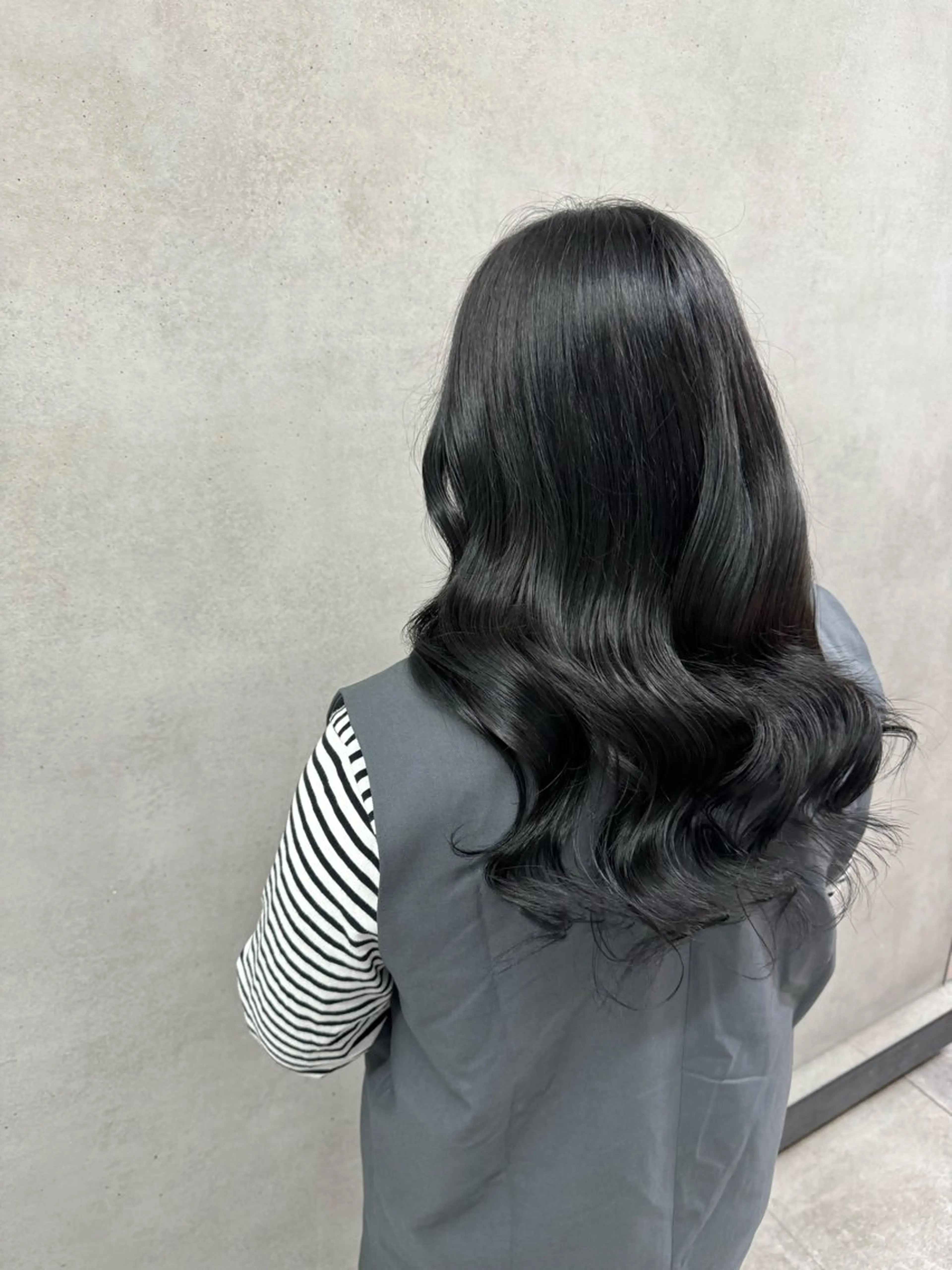 ロング 🇰🇷韓国風ハイ トーンKANA🖤のヘアスタイル