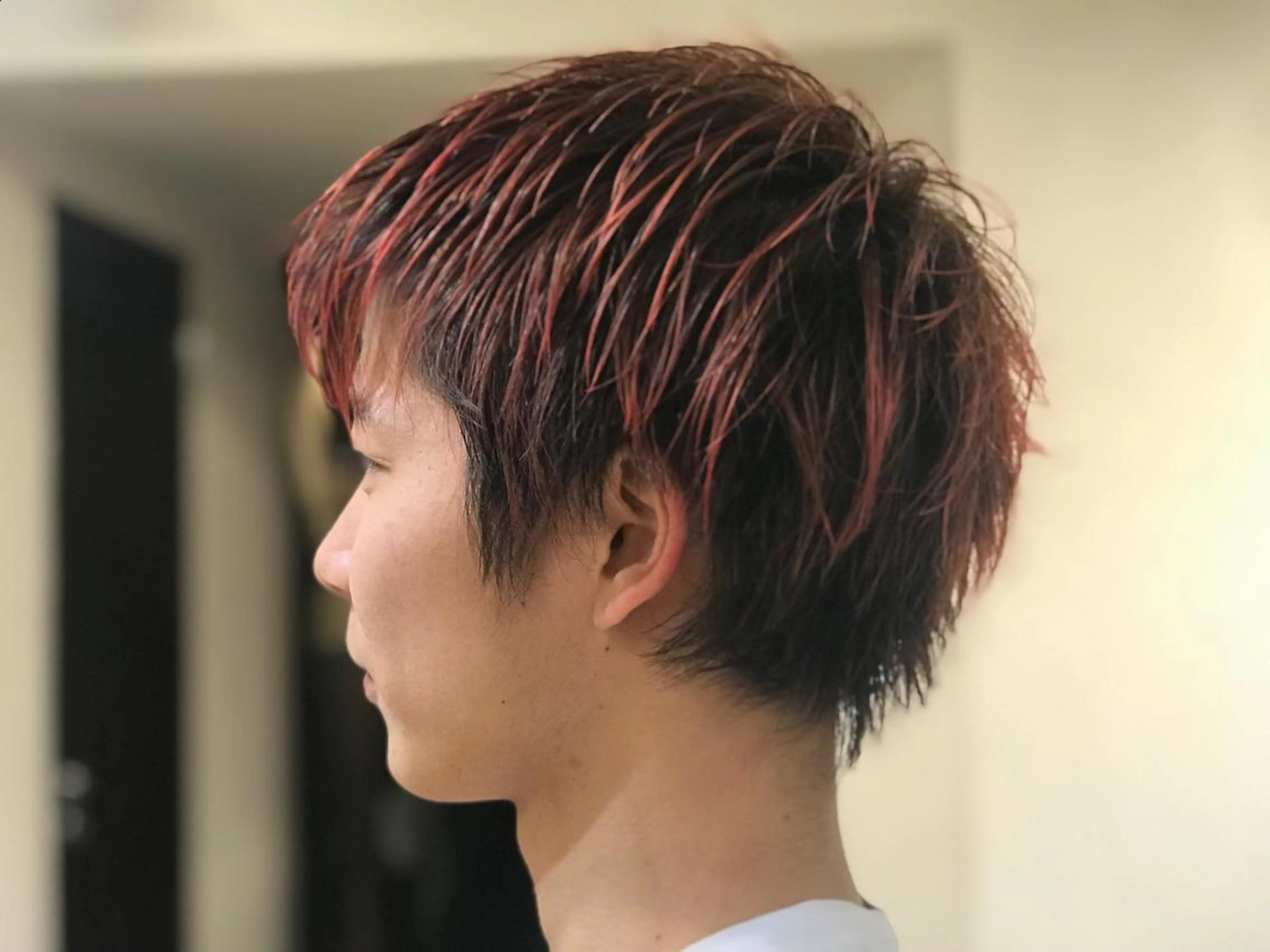 メンズ メンズブリーチ エクリ麻布十番所属・斉藤健 秋谷百花のヘアスタイル