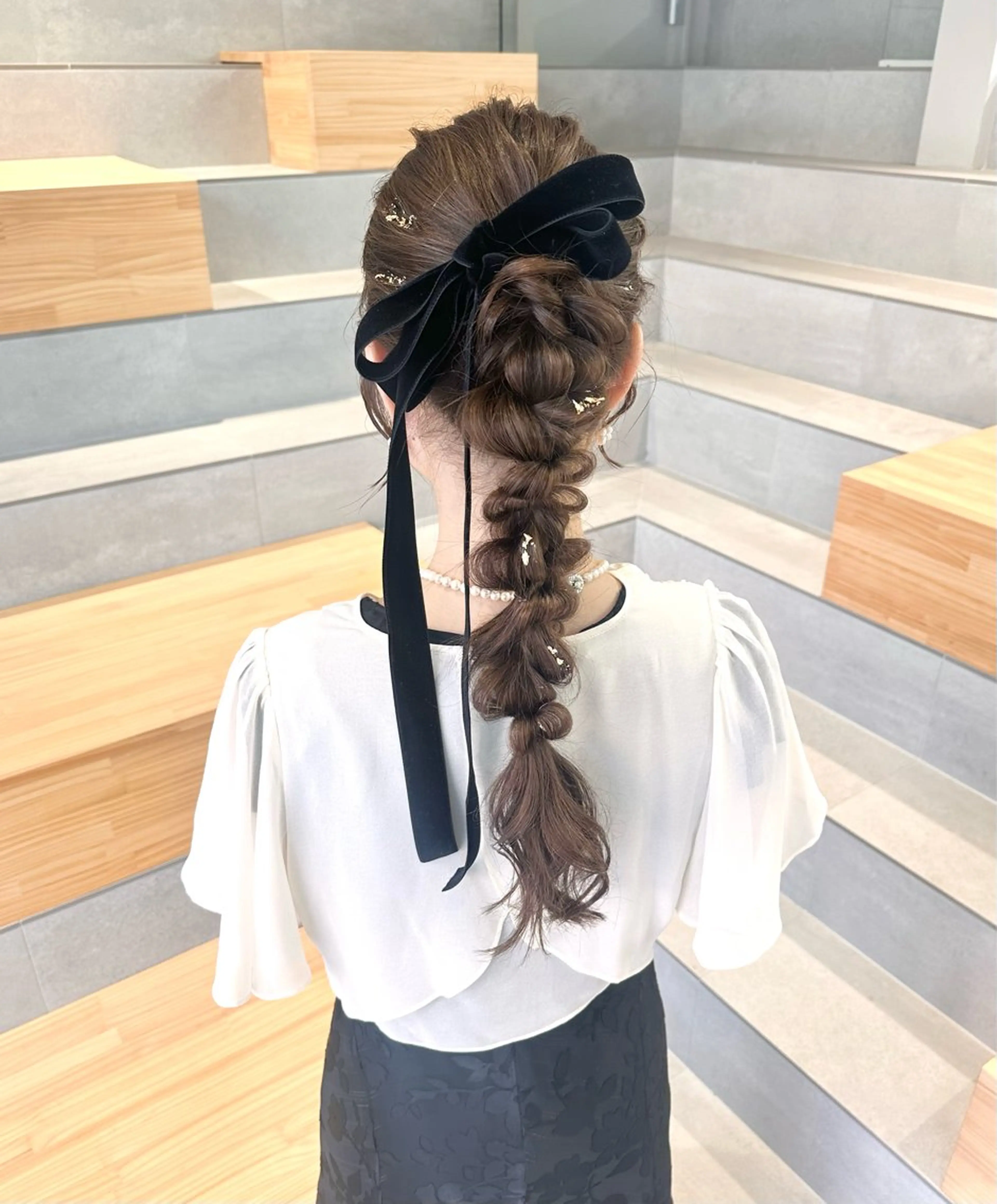 ロング ヘアアレンジ ヘアセット 染谷 遥花のヘアスタイル