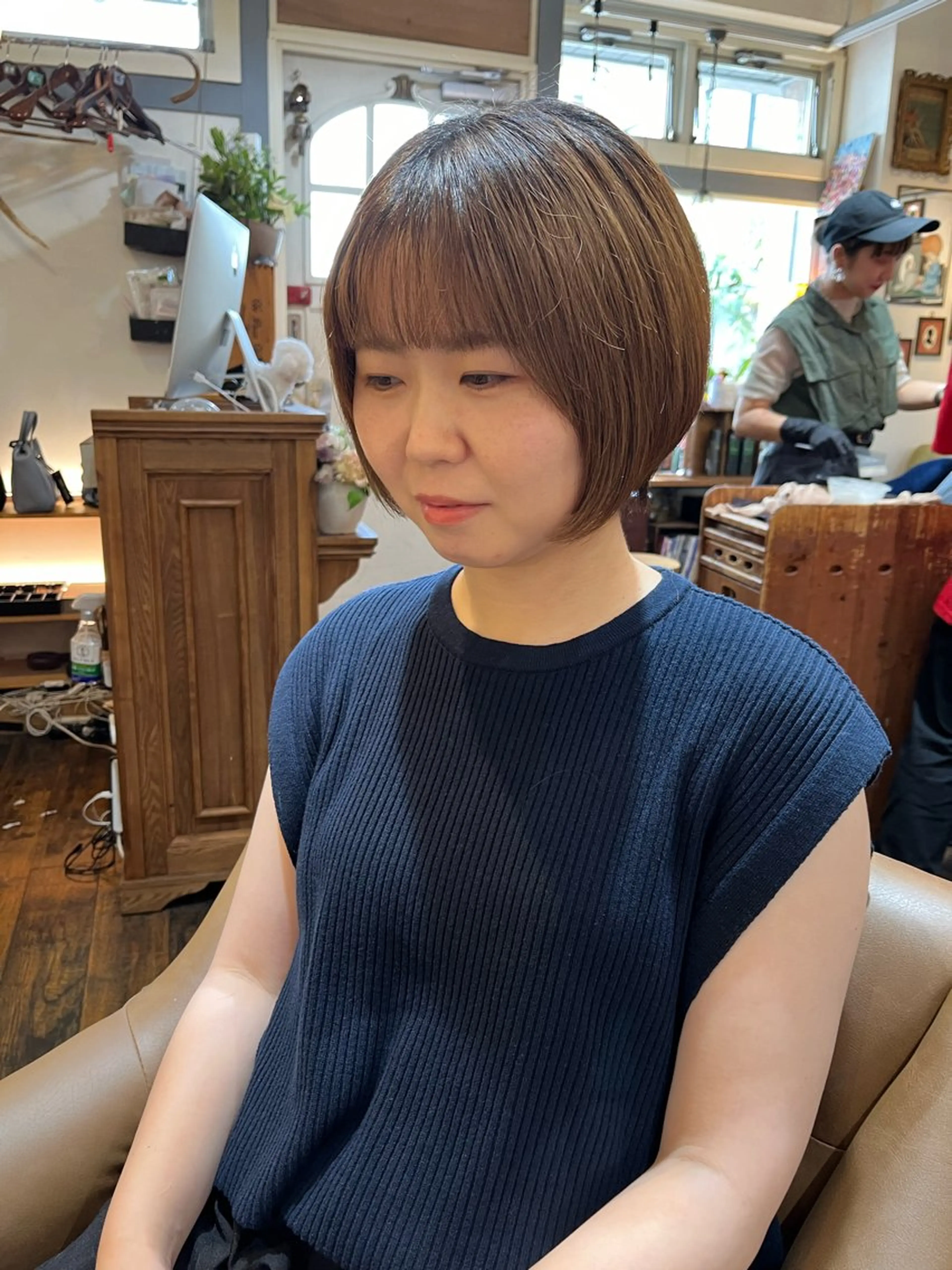 ショート ショートボブ ボブ ショートヘア カット ヘアカラー トリートメント ヘッドスパ 抜け感パーマ/ 顔まわり/緒方椋のヘアスタイル