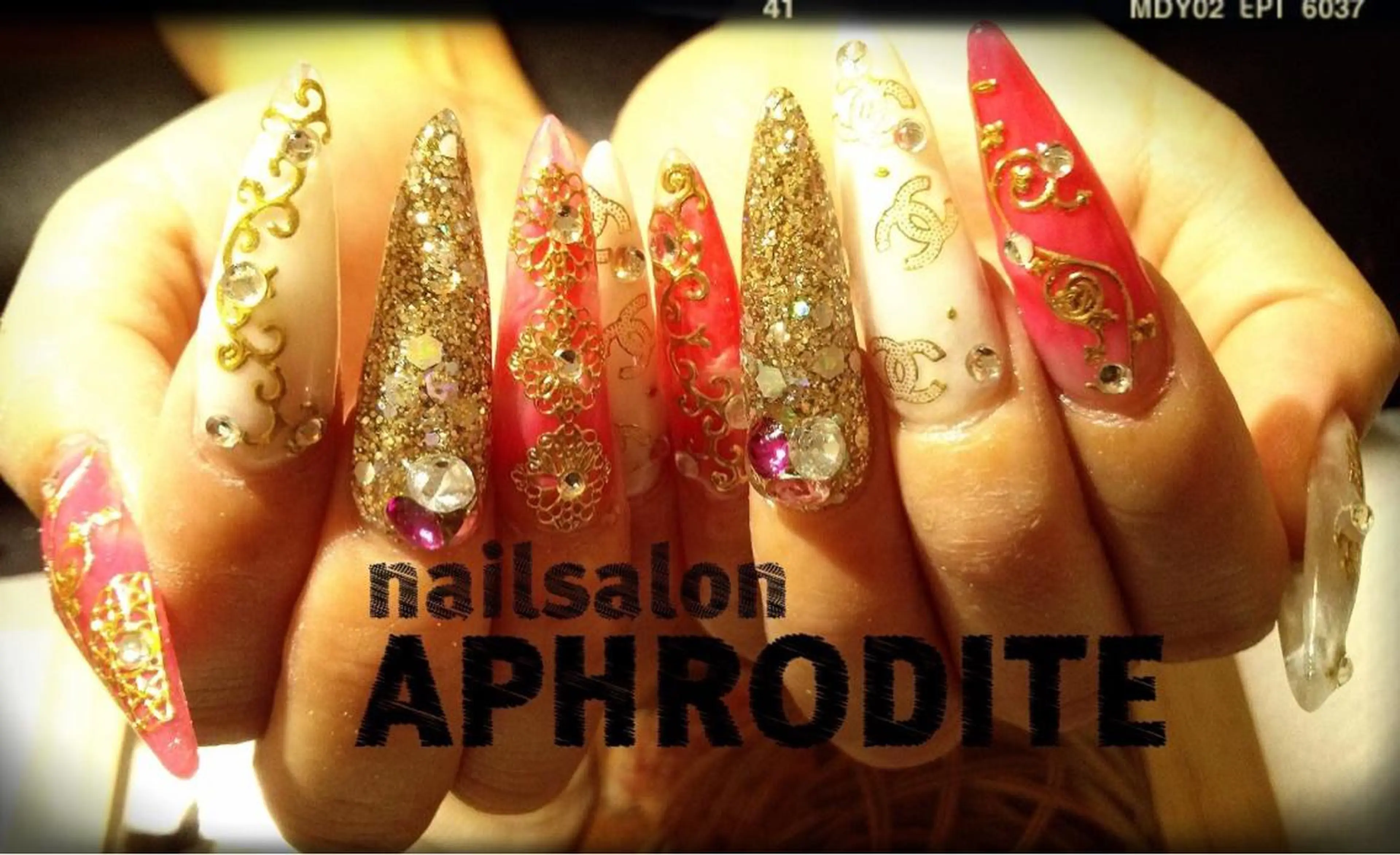 ネイル アートネイル スカルプネイル APHRODITE Nagisaのネイルデザイン
