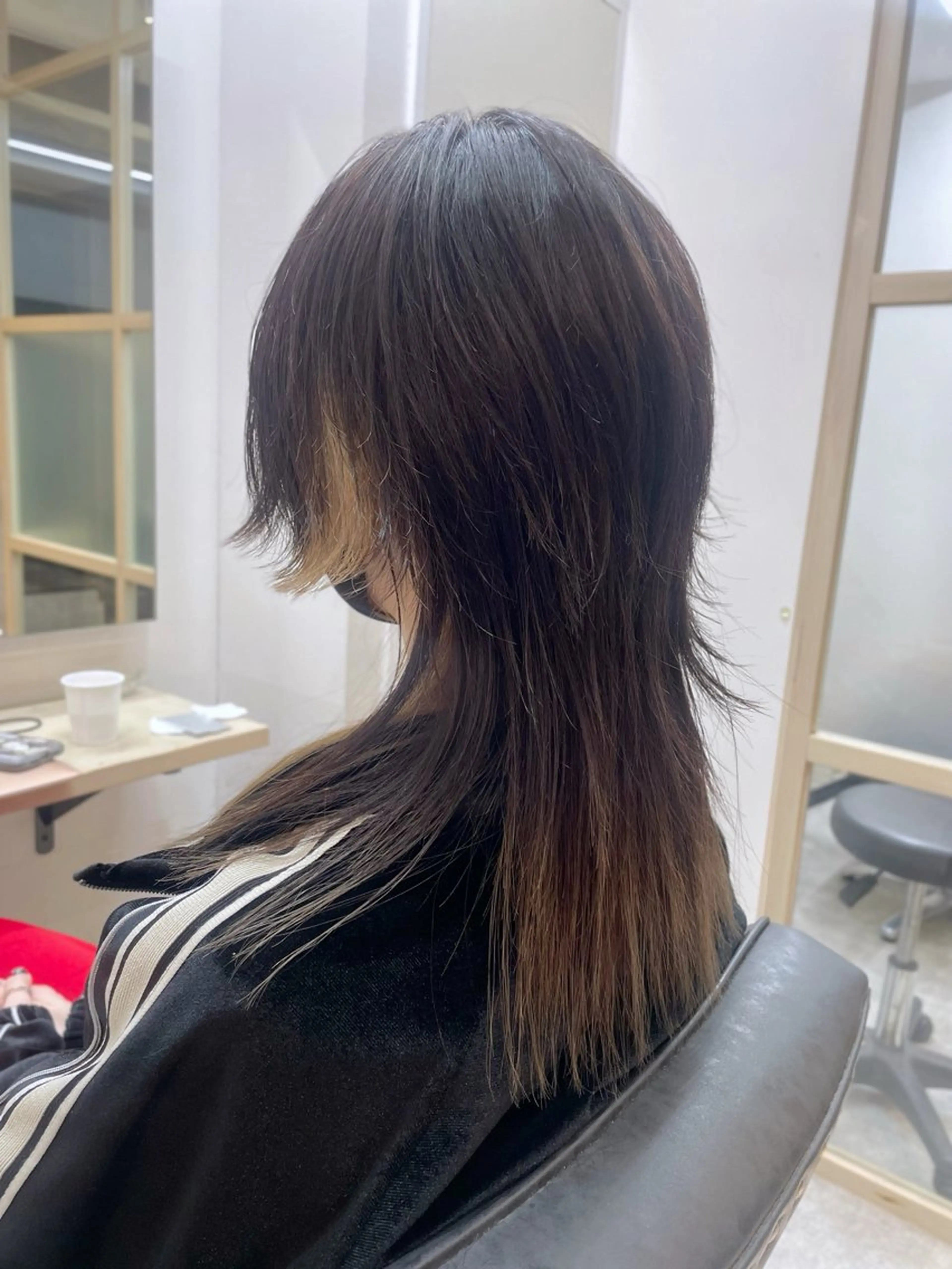 セミロング 外ハネヘア ウルフカット カット EMANON新宿南口所属・🦄中性ウルフ ☁️Shiori🦄のヘアスタイル