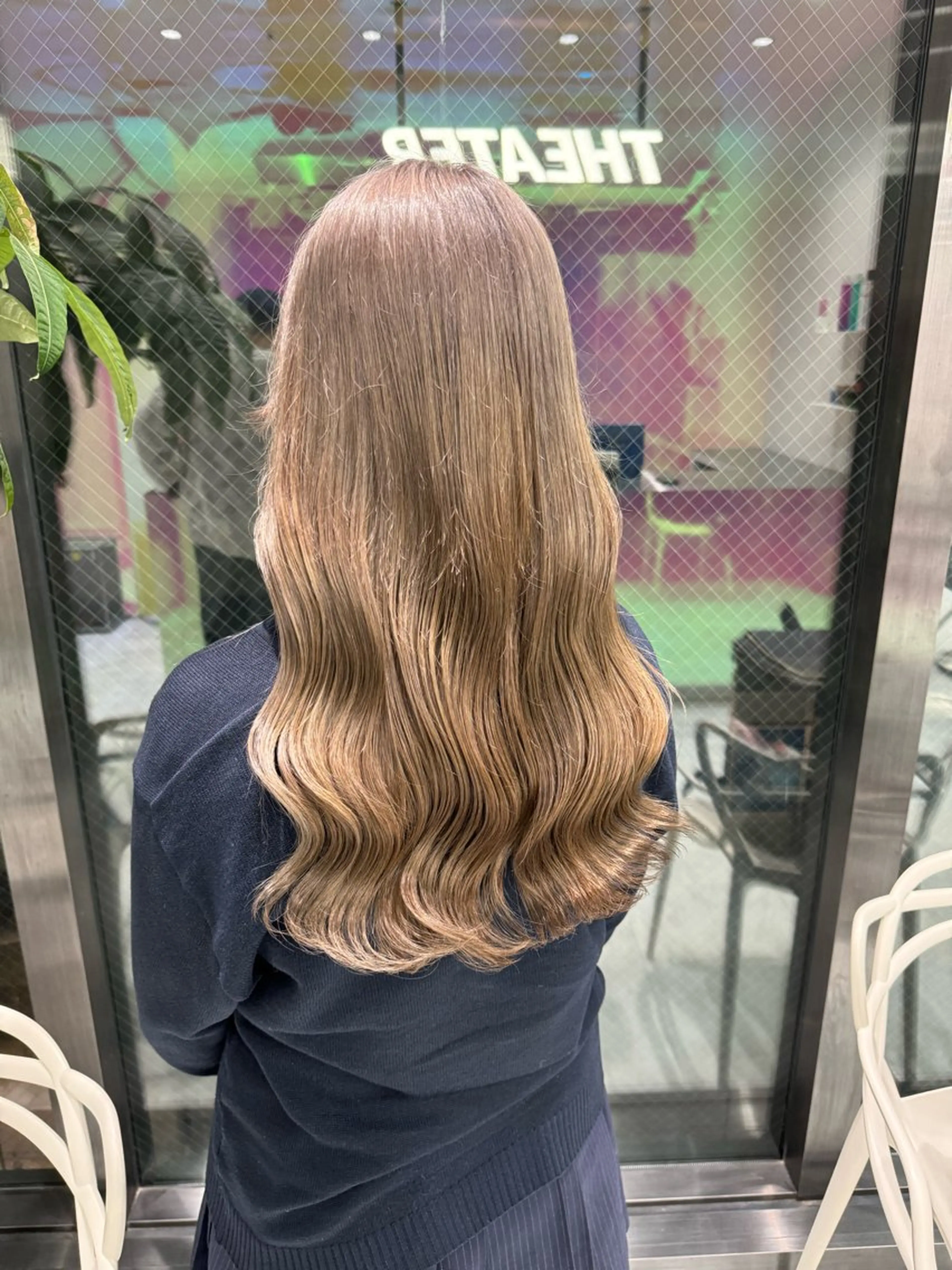 ロング カラー ベージュカラー ミルクティーベージュ カット ヘアカラー ヘッドスパ ヘアセット ♡ブリーチカラー♡ Mirioのヘアスタイル