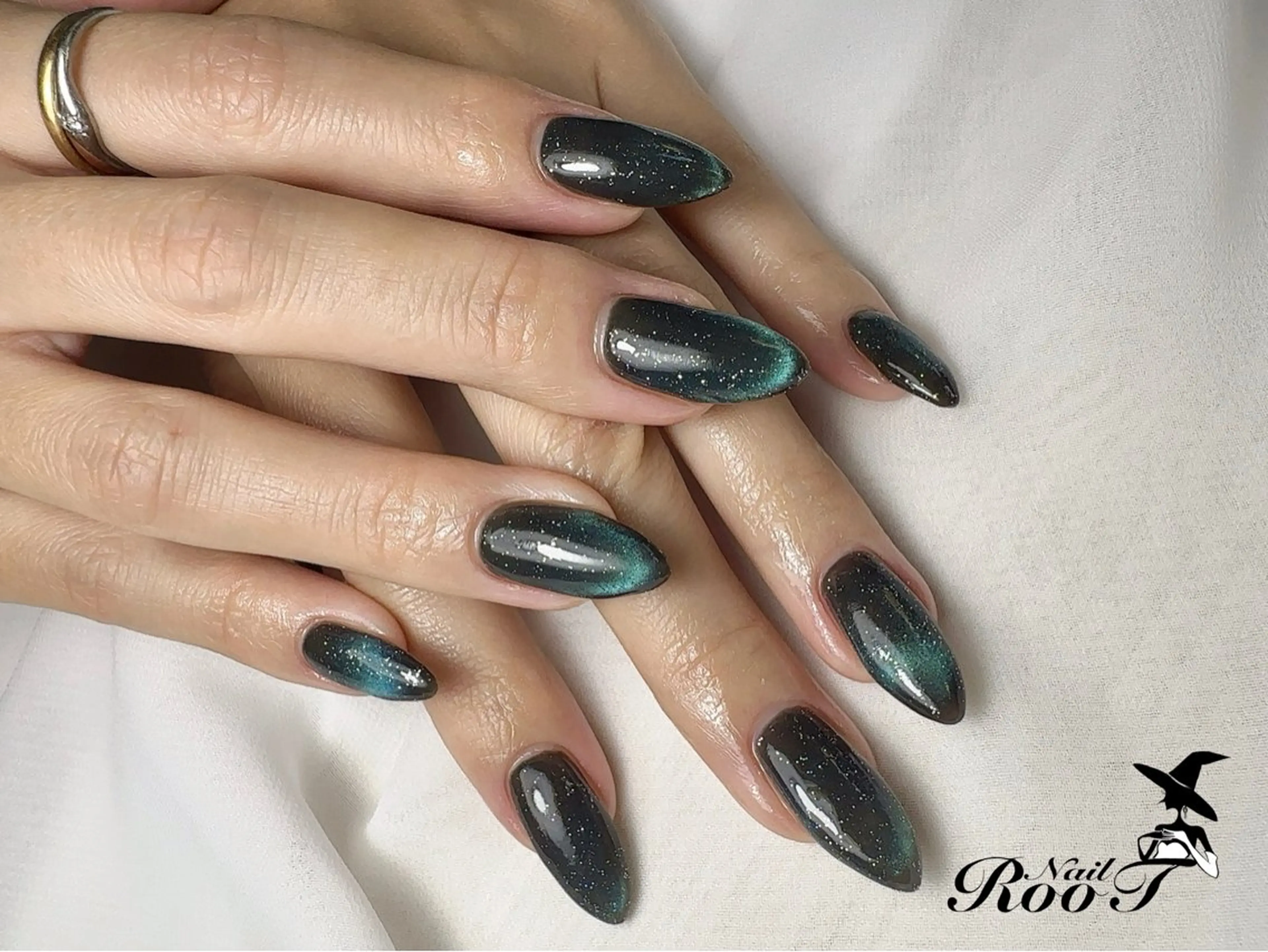 ネイル フラッシュネイル フラッシュマグ ハンドネイル RooT Nailのネイルデザイン