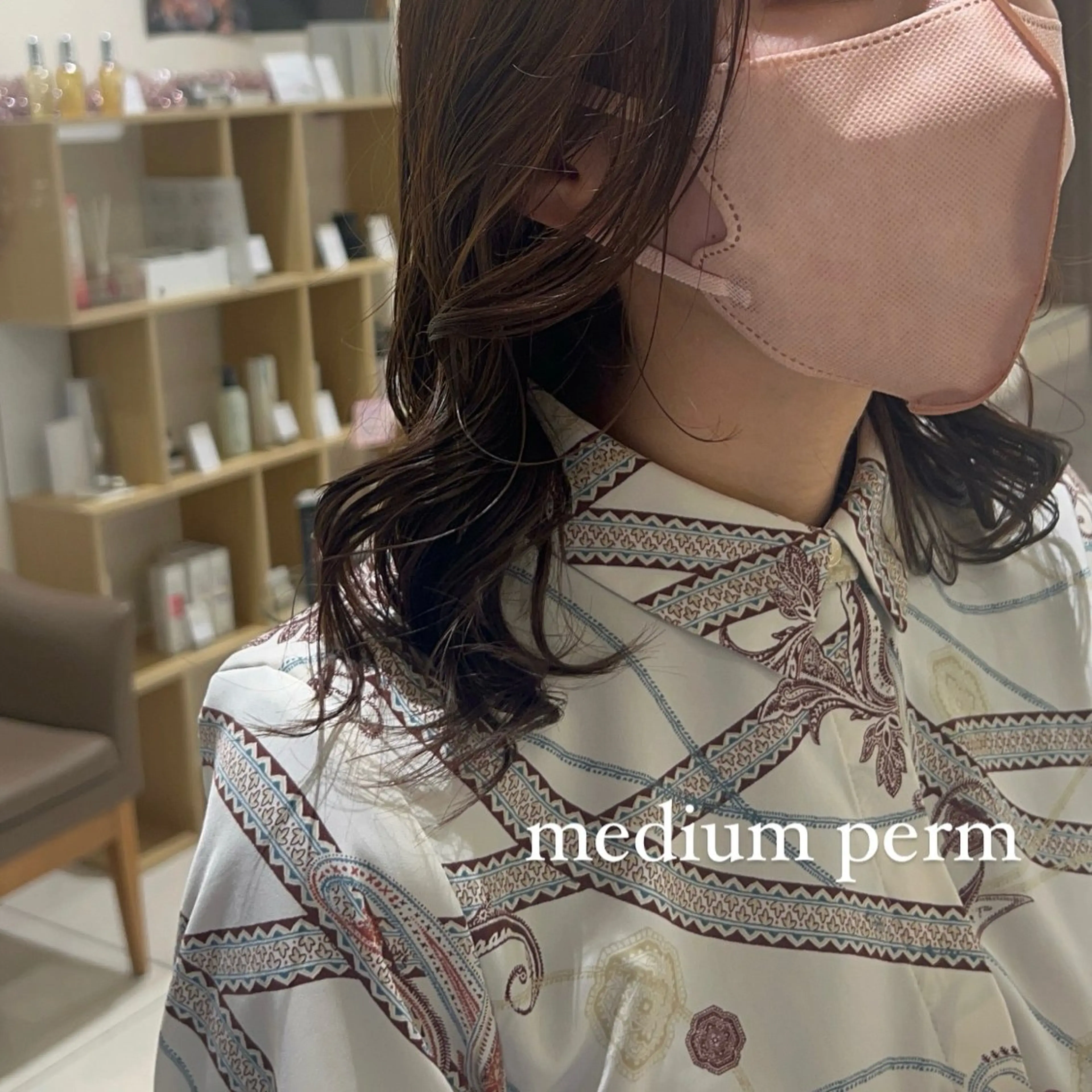 ミディアム パーマ ミディアムパーマ デジタルパーマ 顔まわりカット🥀 原ちひろのヘアスタイル