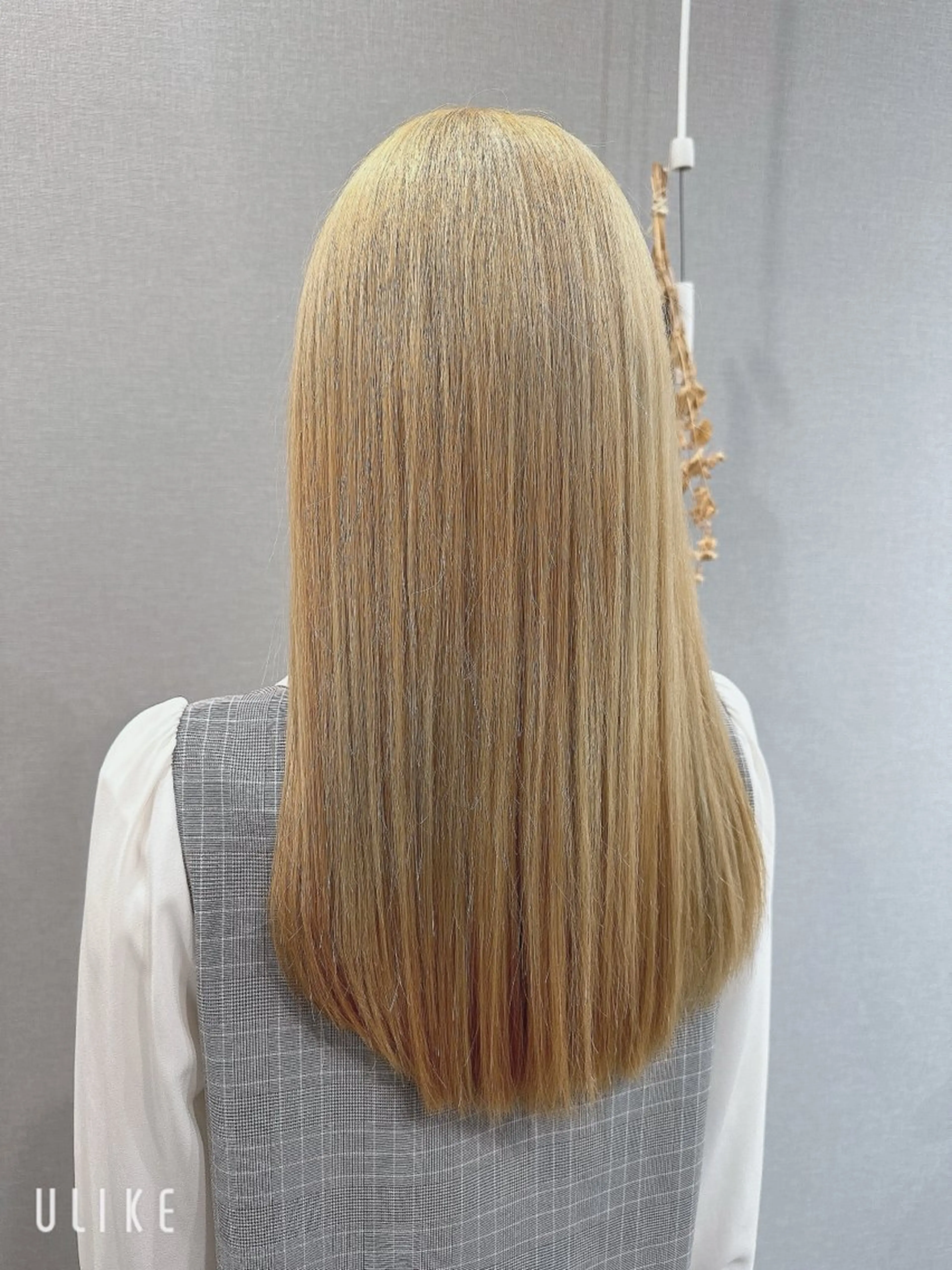 ロング カラー ブリーチ トリートメント ヘアカラー K Harukaのヘアスタイル