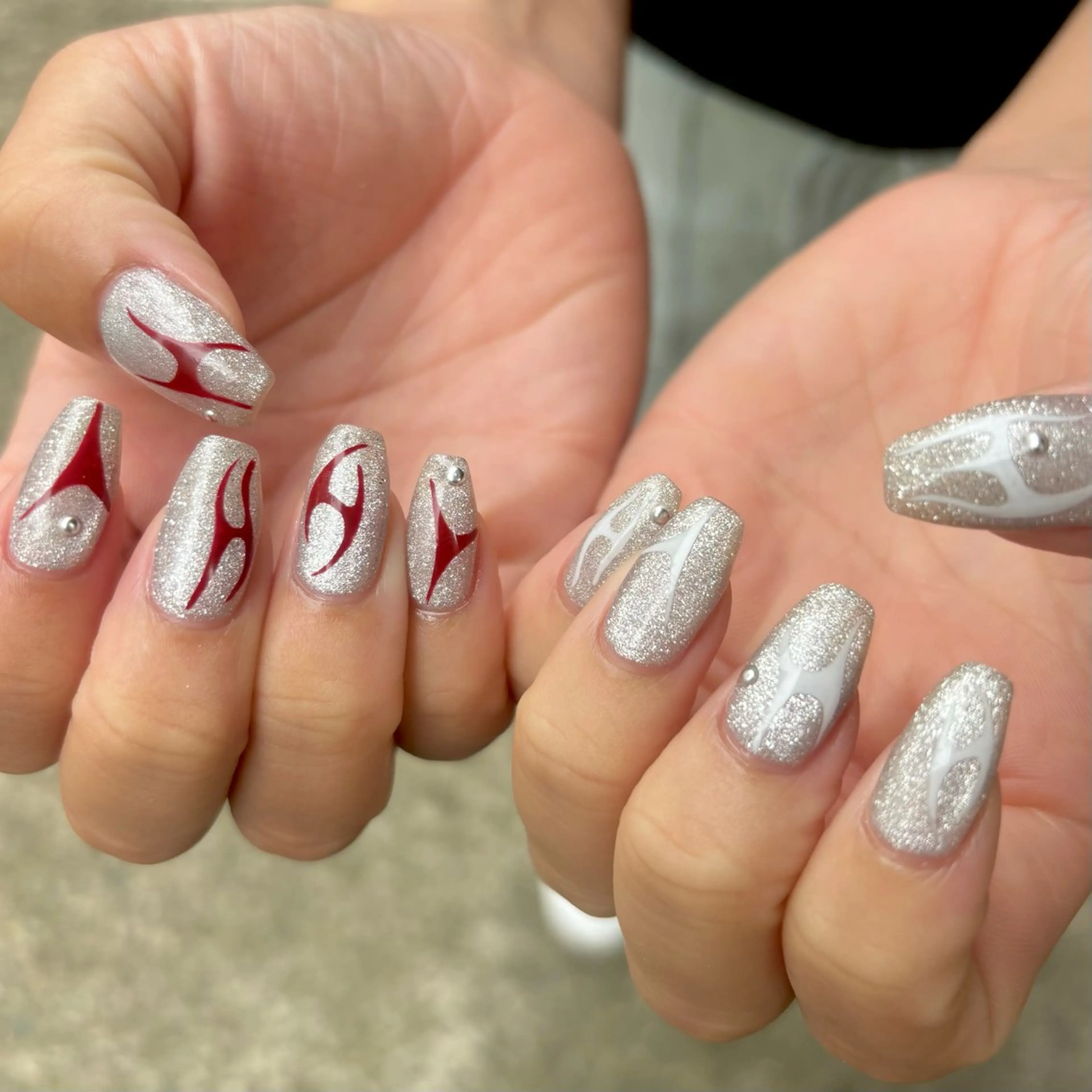 ネイル ハンドネイル ハンドケア . 未來のネイルデザイン