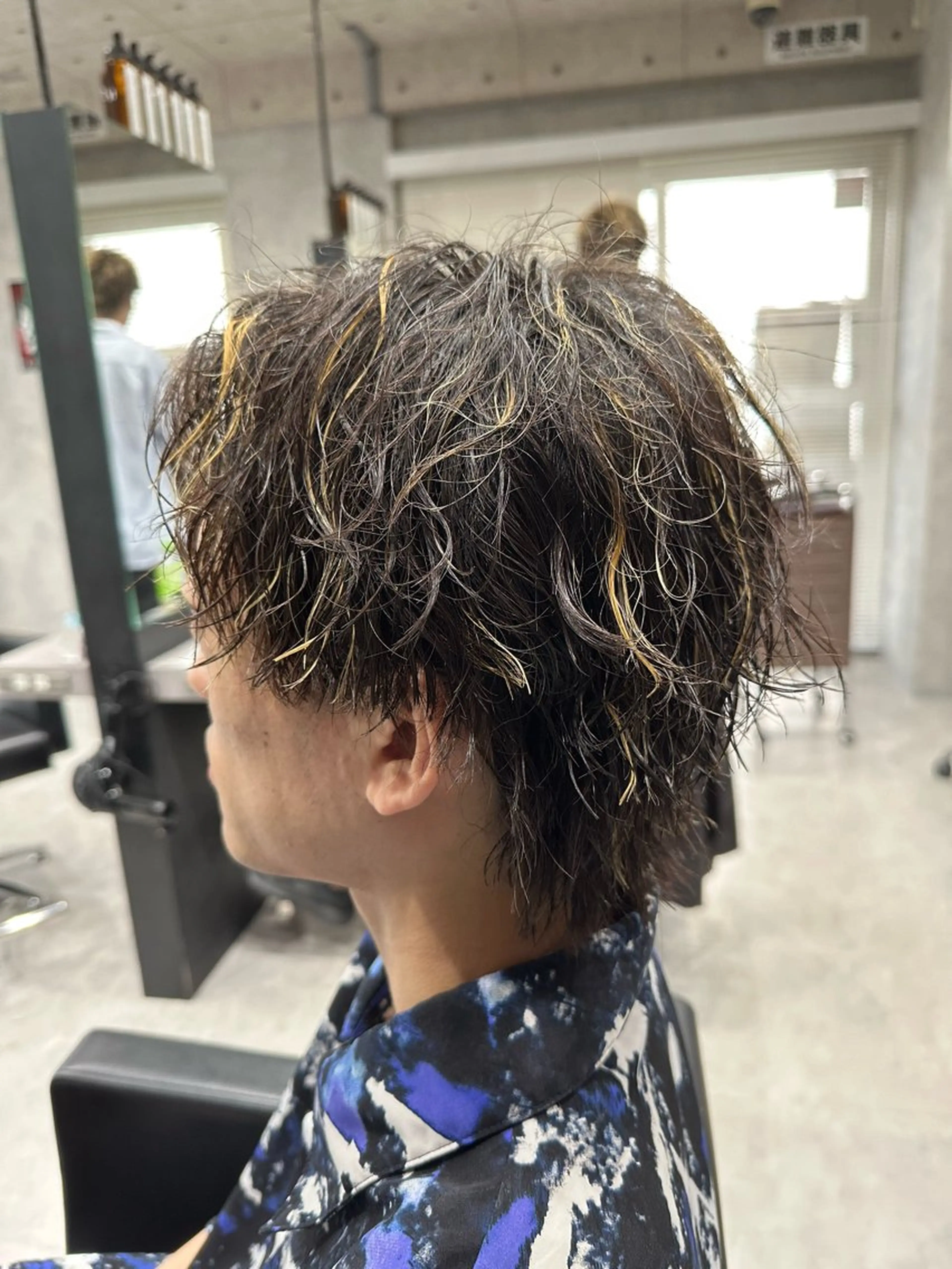 ショート パーマ メンズ メンズハイライト メンズパーマ ツイストスパイラルパーマ ハイライト スパイラルパーマ カット 「パーマ指名No1 🥇」小日向悠のヘアスタイル