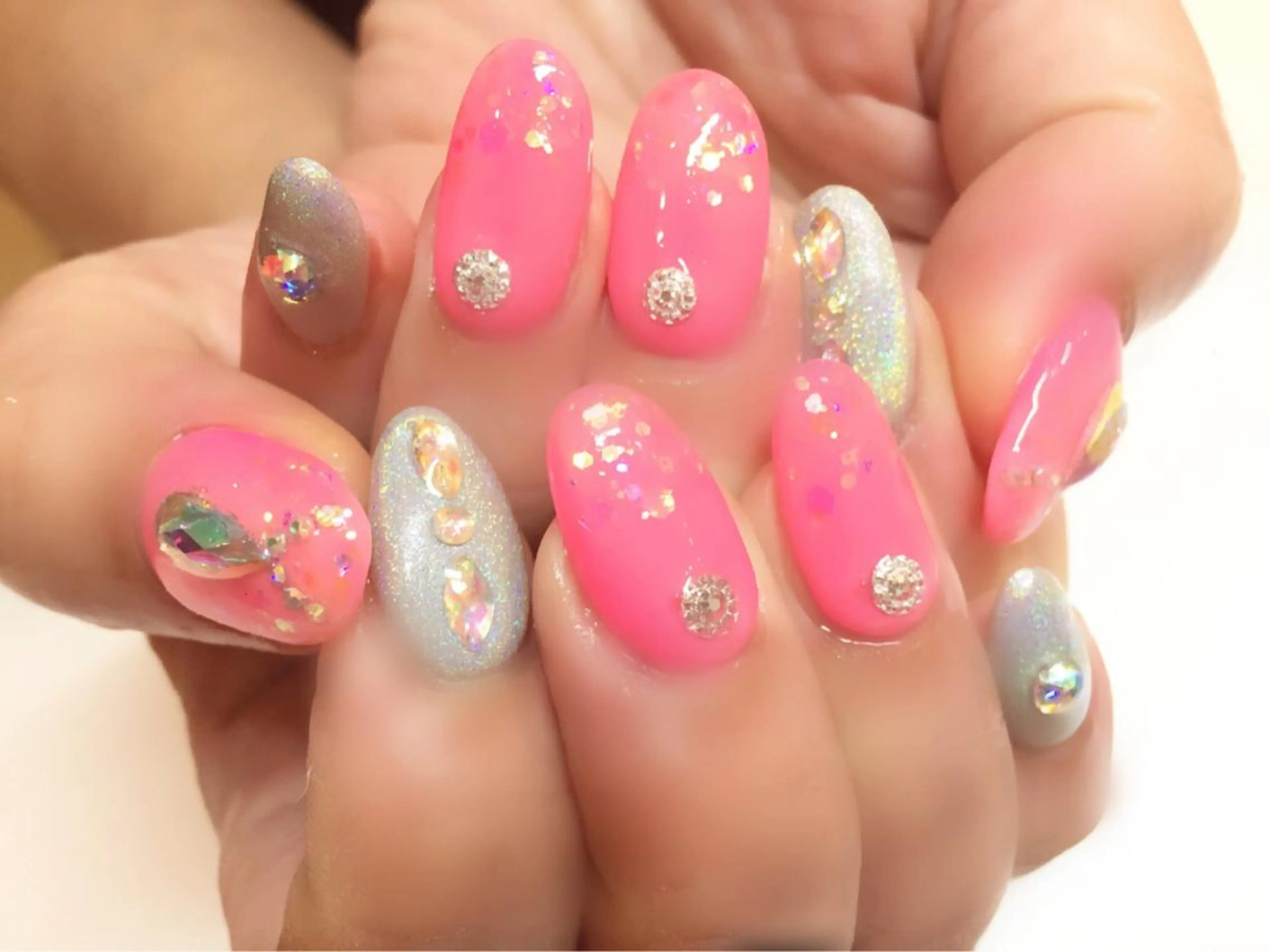 セミロング カラー パーマ ヘアアレンジ メンズ キッズ ネイル マツエク・マツパ 学生(メンズ向け) 付け放題 学生 アートネイル フットネイル NAILSGOGO shibuyaのネイルデザイン