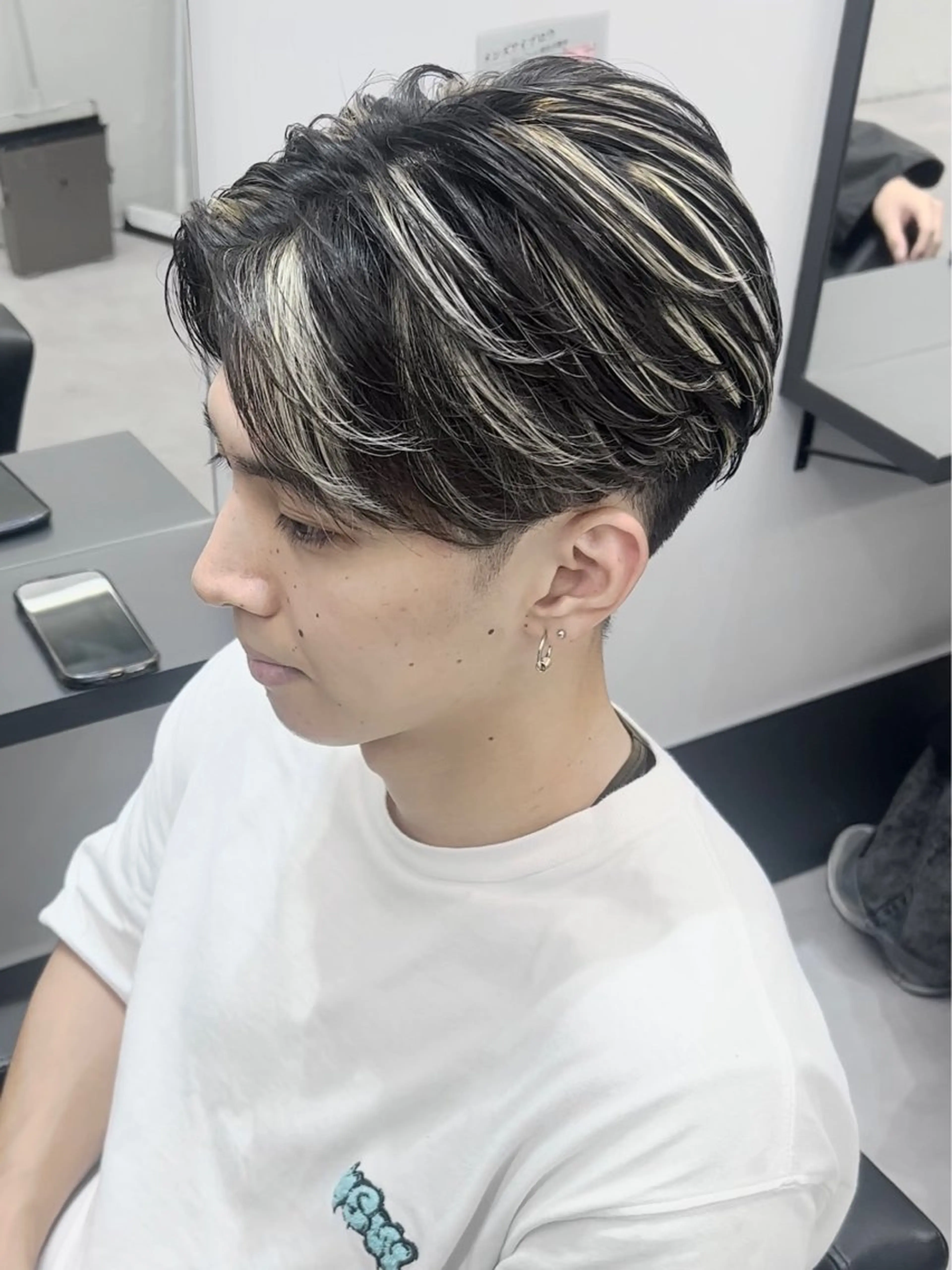 ショート カラー メンズ カット ヘアカラー 曲がる縮毛矯正 LIBER 　岩名のヘアスタイル