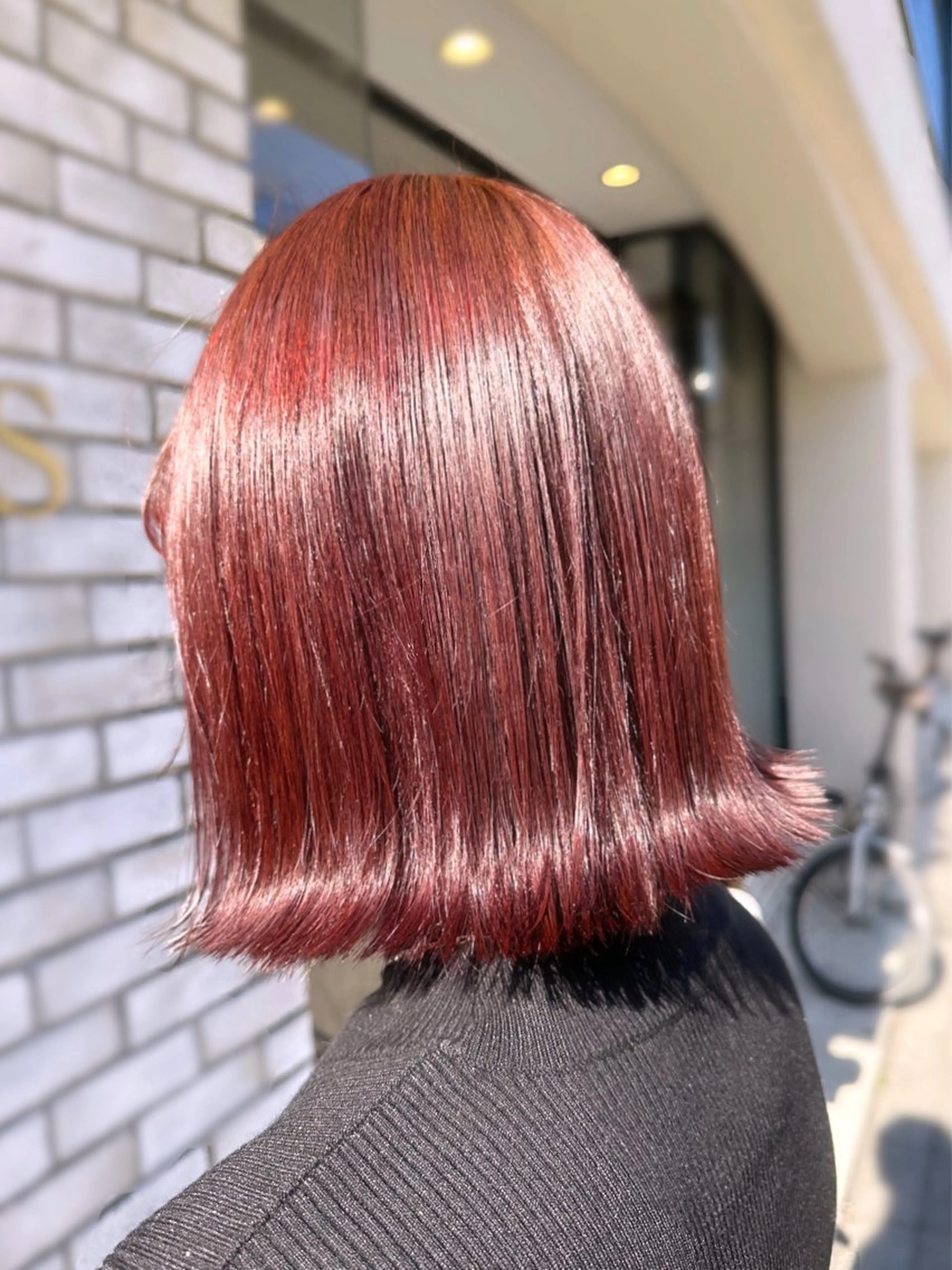 ショート カラー ブリーチ ブリーチなしカラー レッドカラー ヘアカラー トリートメント Rio🎀 艶カラー/韓国のヘアスタイル