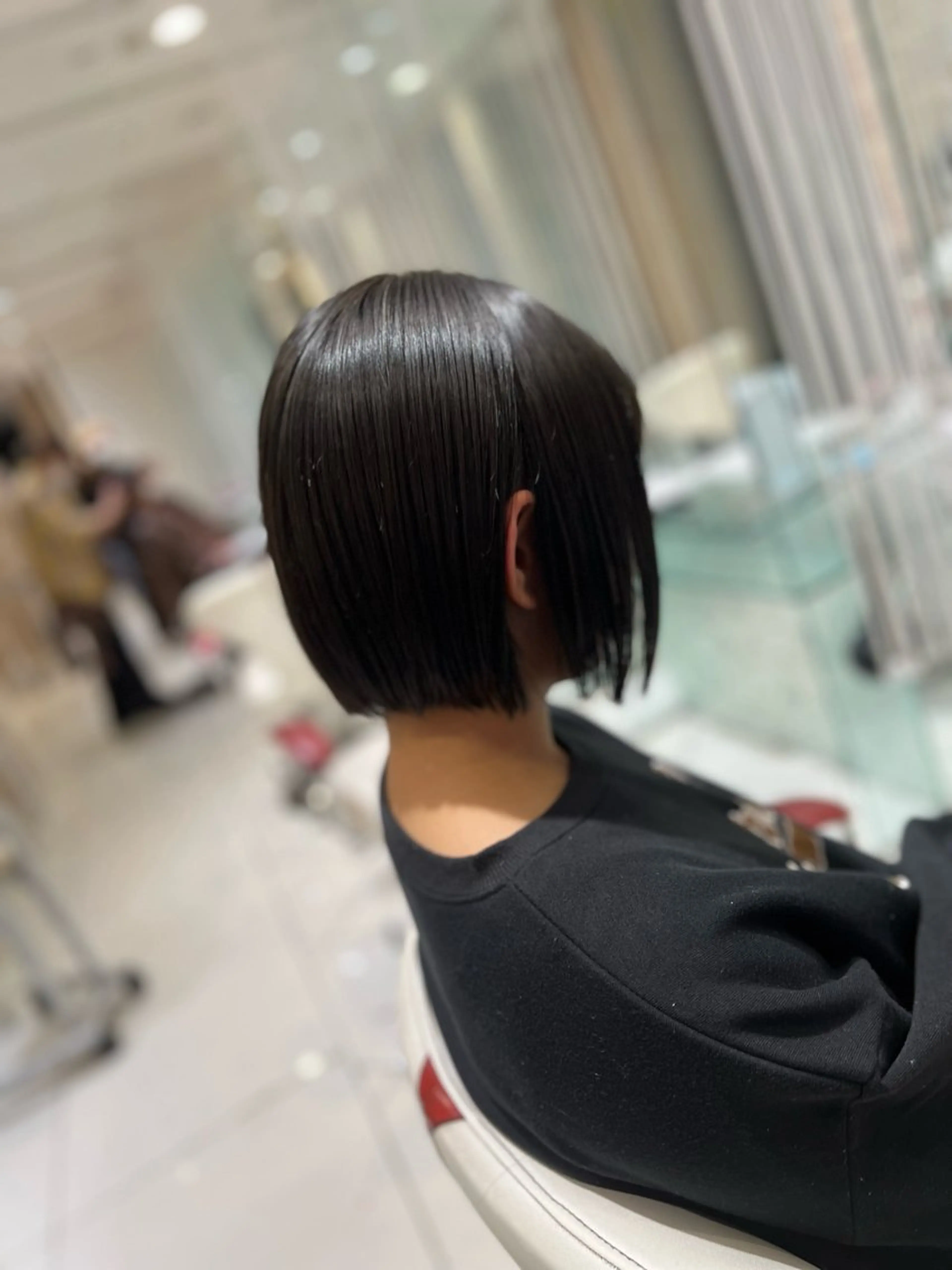 ショート カラー バレイヤージュ ブリーチ ケアブリーチ 透明感カラー デザインカラー カット ヘアカラー トリートメント ボブ/ハイトーン/ 髪質改善/越谷✨倉持のヘアスタイル