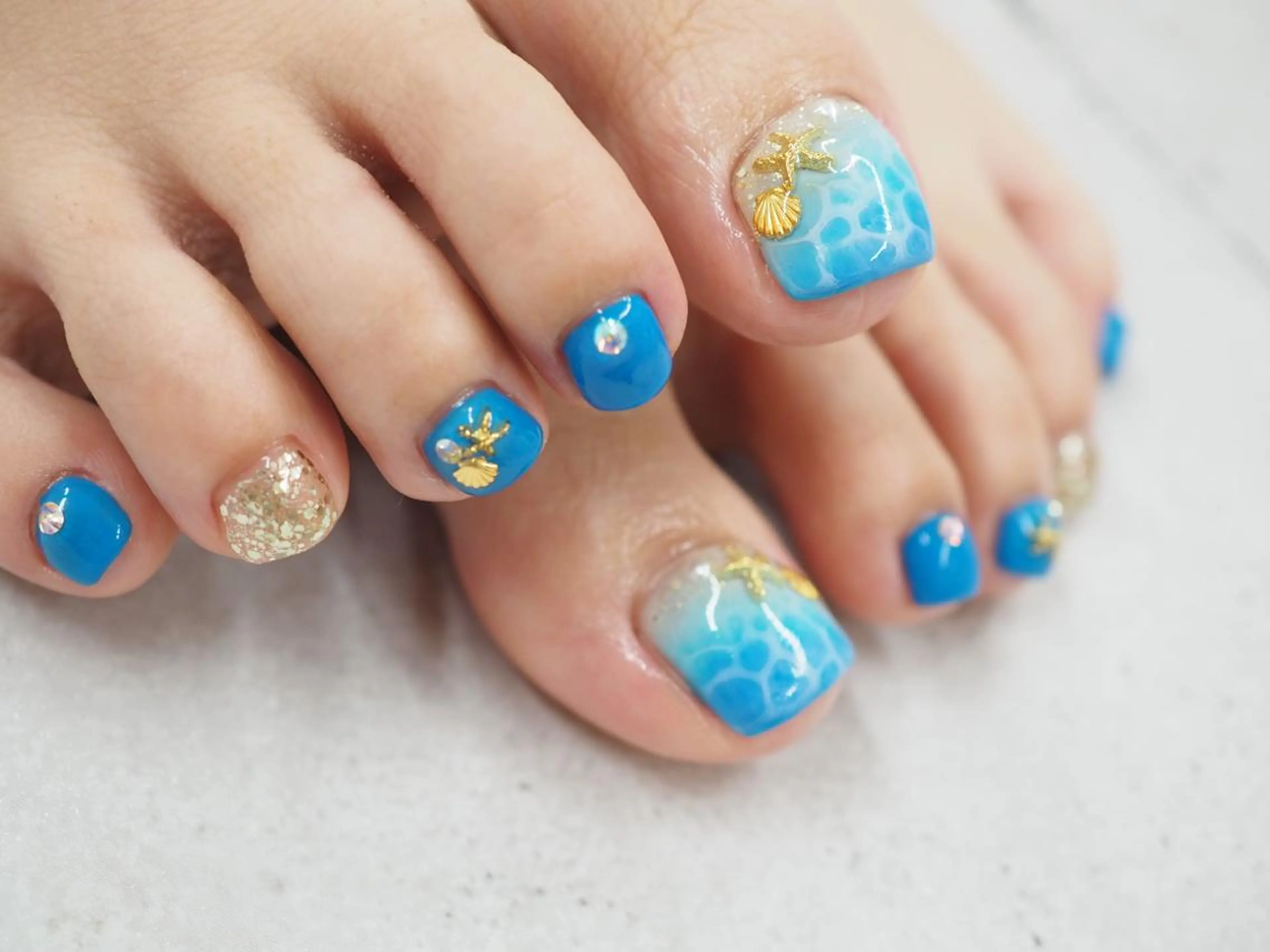 ネイル フットネイル Glück...所属・kohashi miwaのネイルデザイン