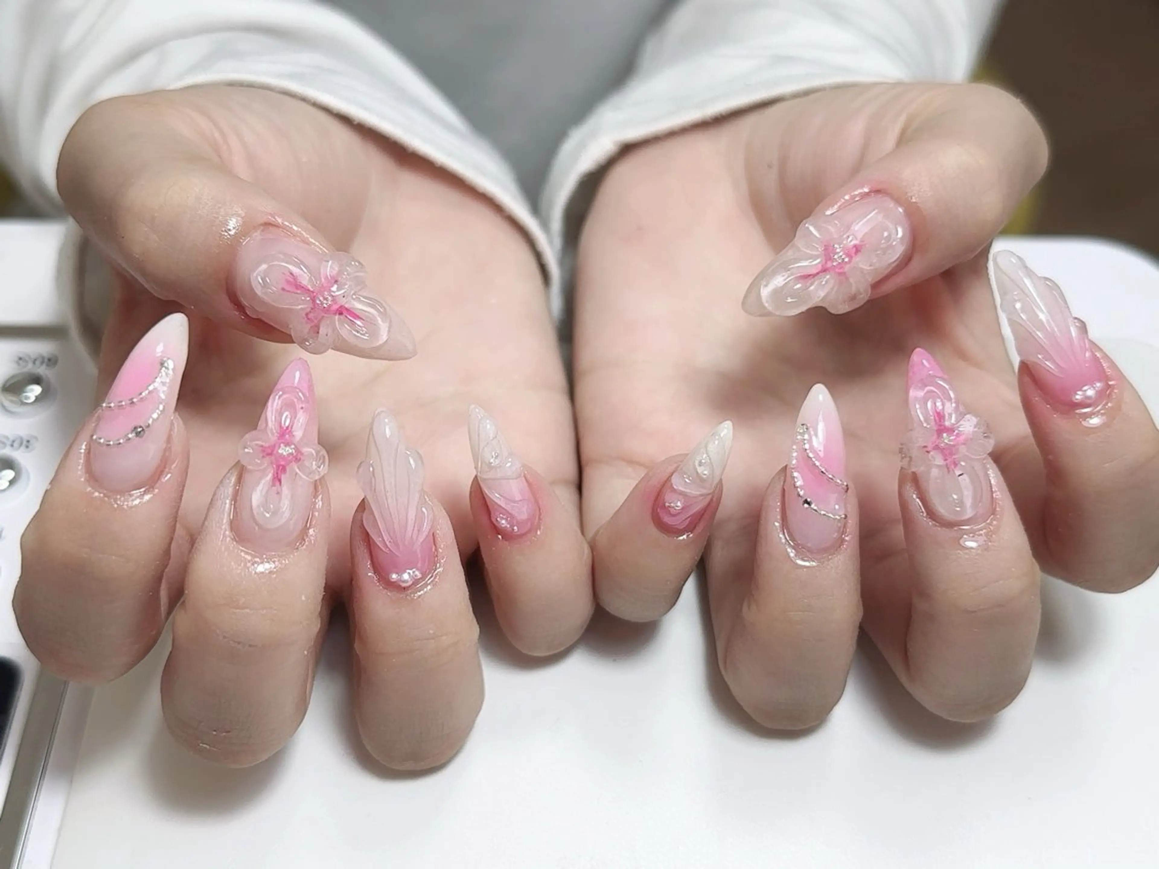 ネイル ハンドネイル NAIL CIRCLESのネイルデザイン