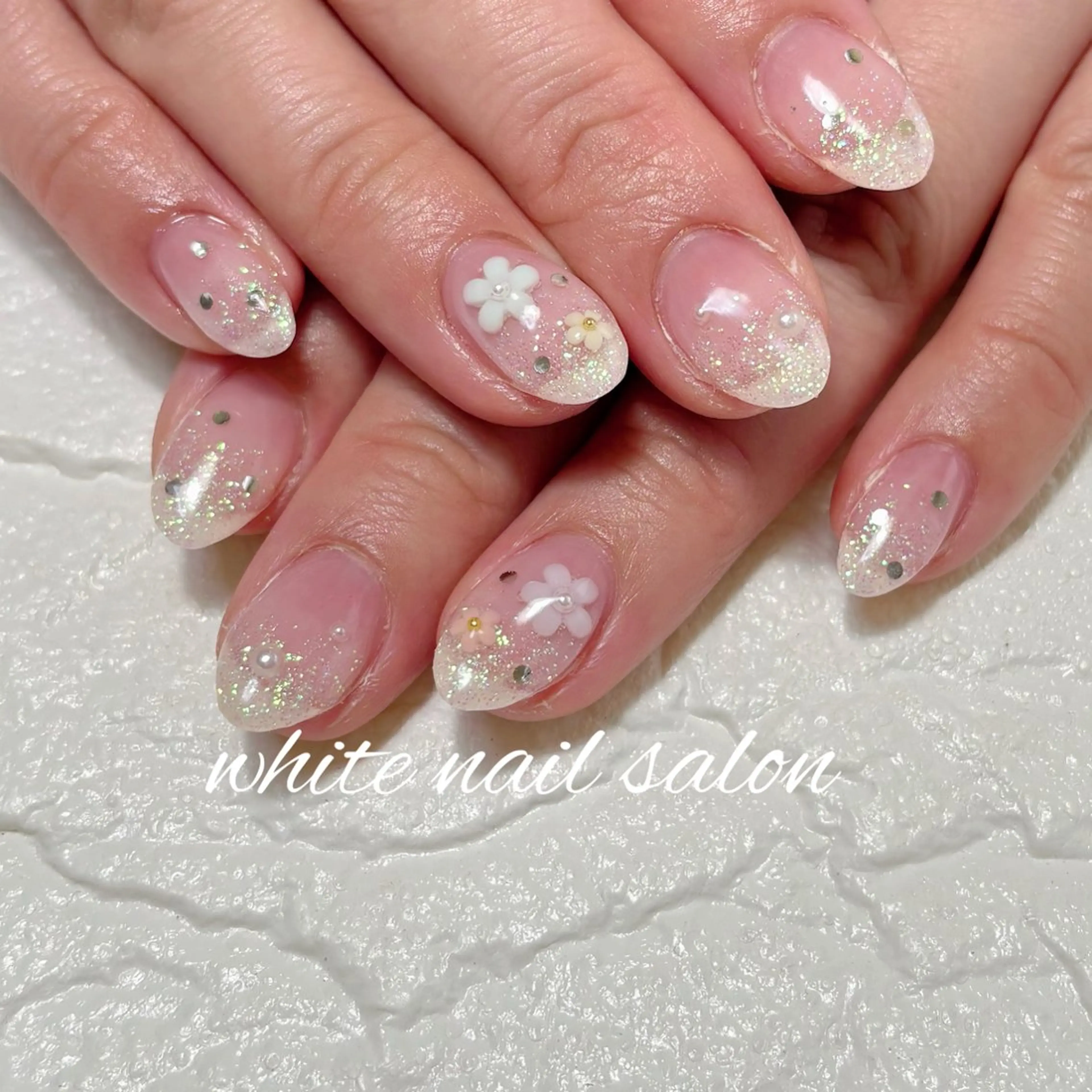 ネイル フットネイル ハンドネイル white nail salonのネイルデザイン