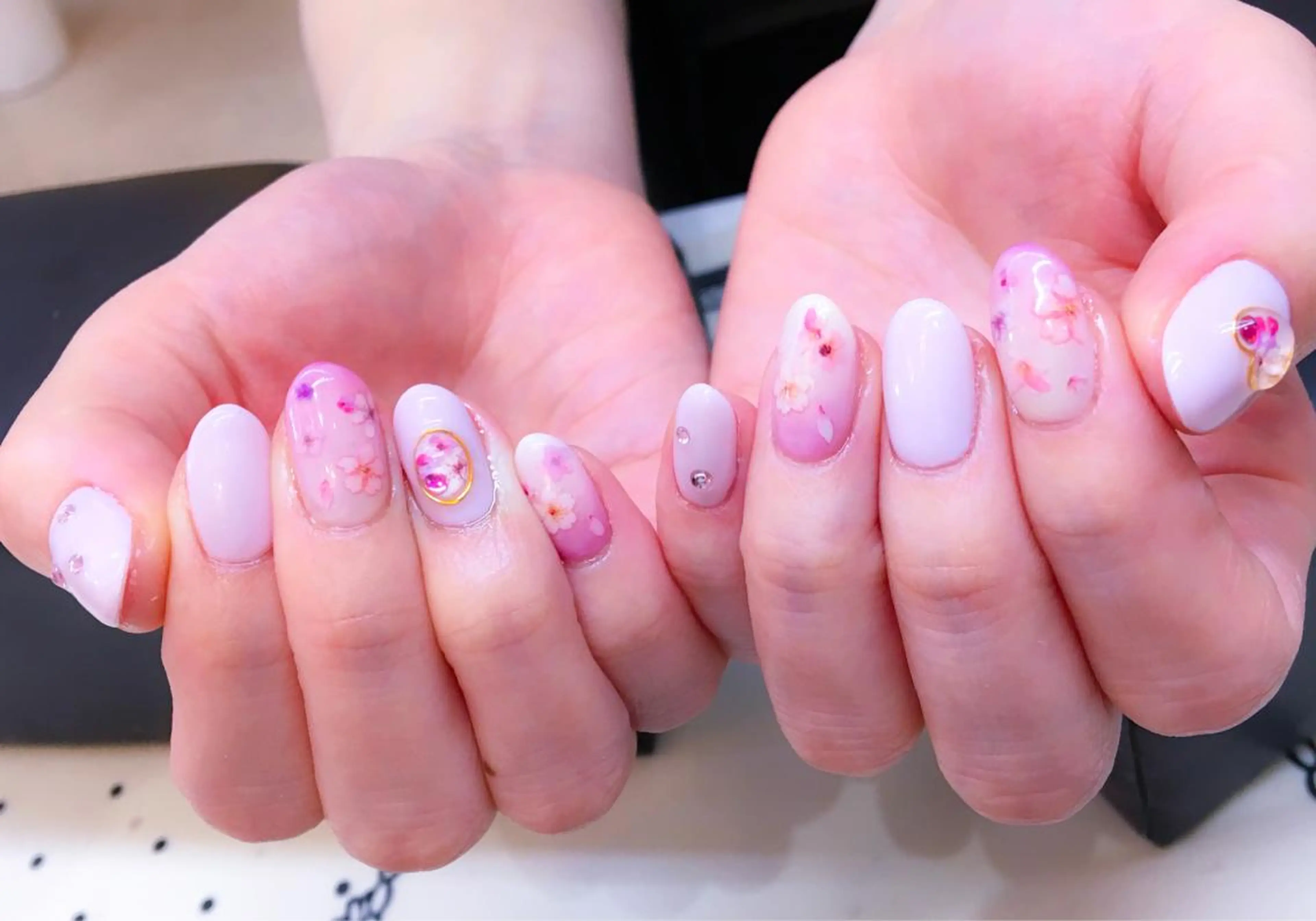 ネイル アートネイル ぷっくりネイル 春ネイル ボガスティーズネイル 川崎店のネイルデザイン