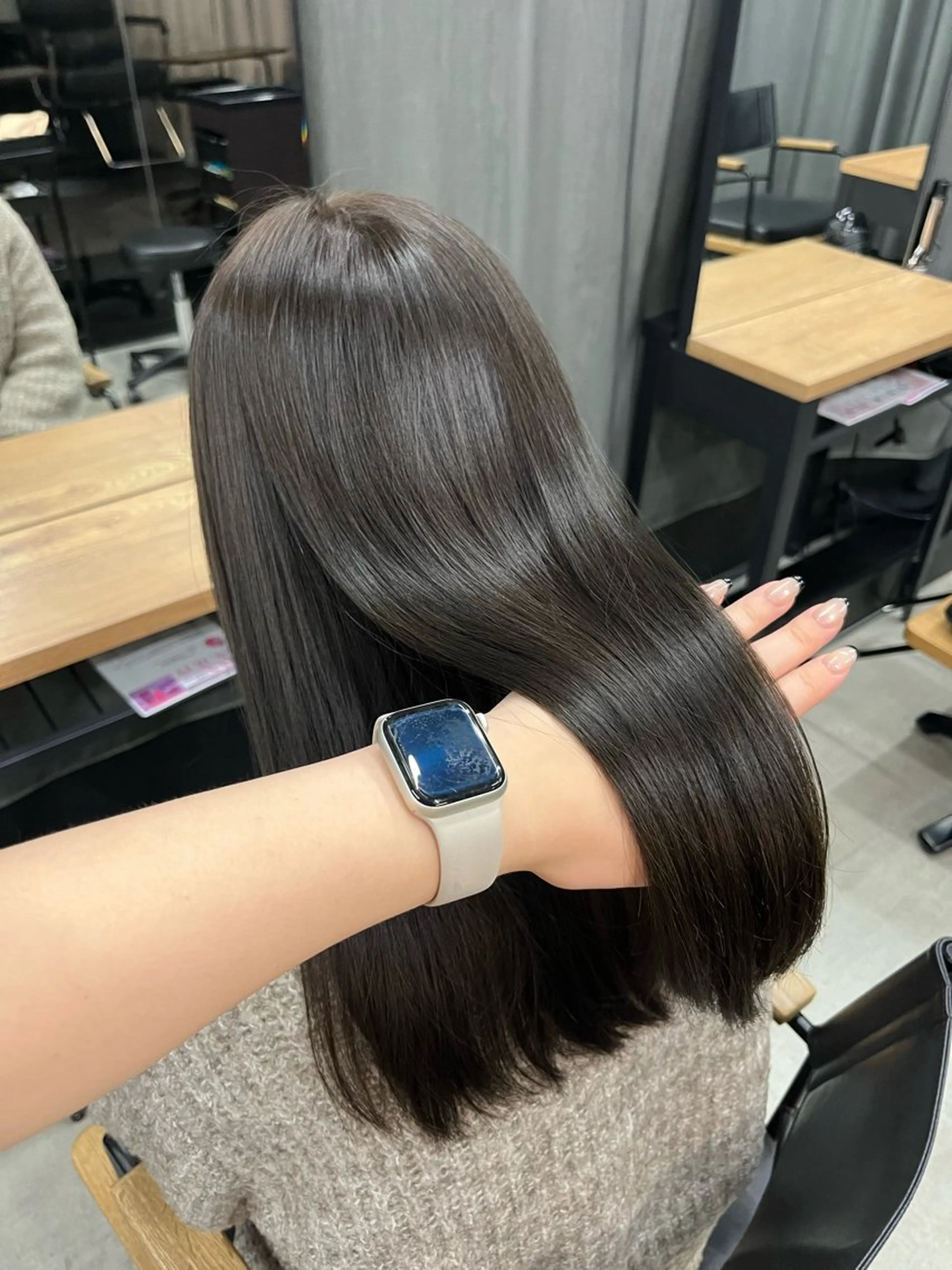 セミロング カラー ヘアカラー miku 韓国艶髪✨のヘアスタイル