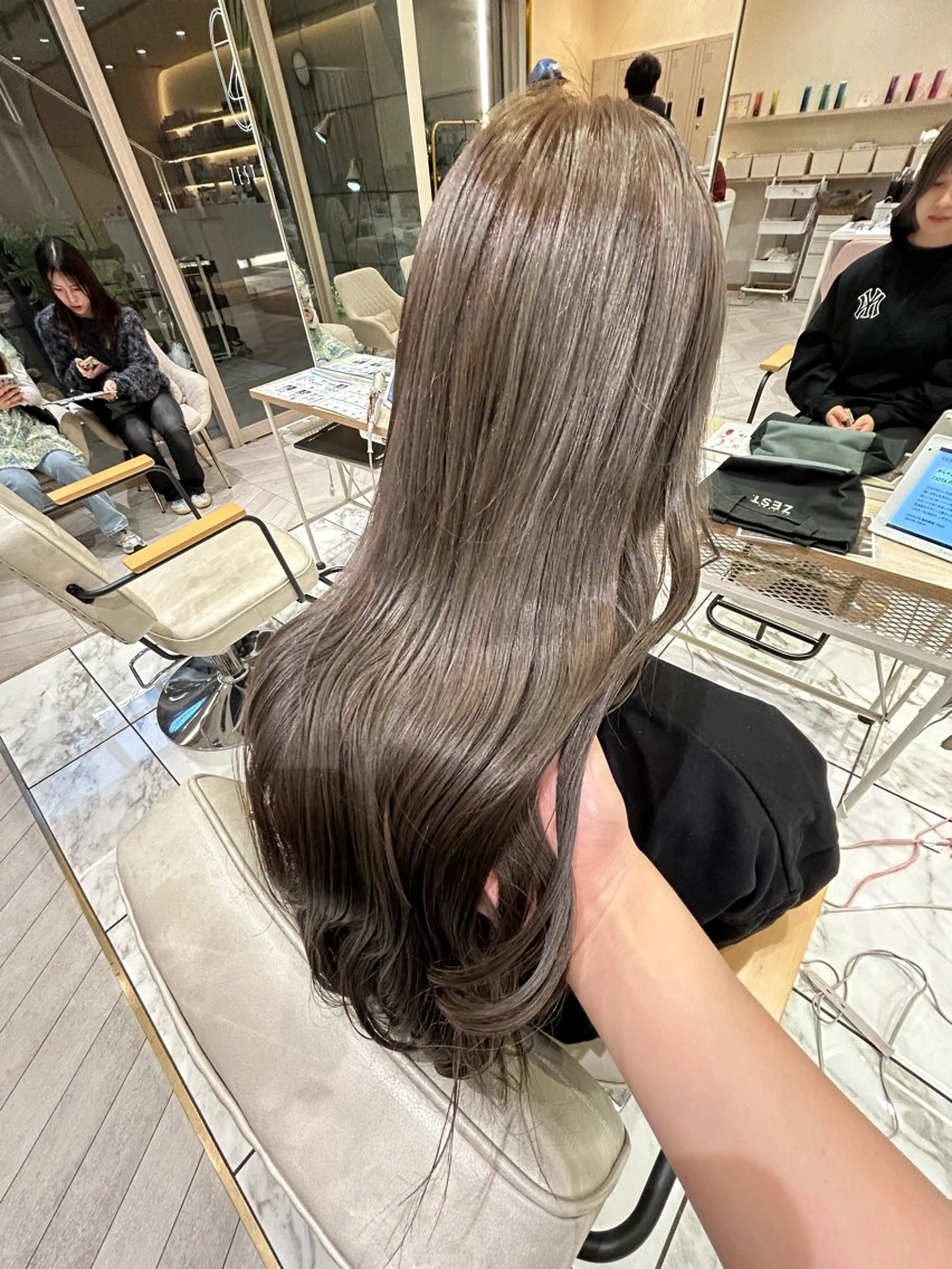 ロング ヘアカラー ★トレンドヘア /Haruhi★のヘアスタイル