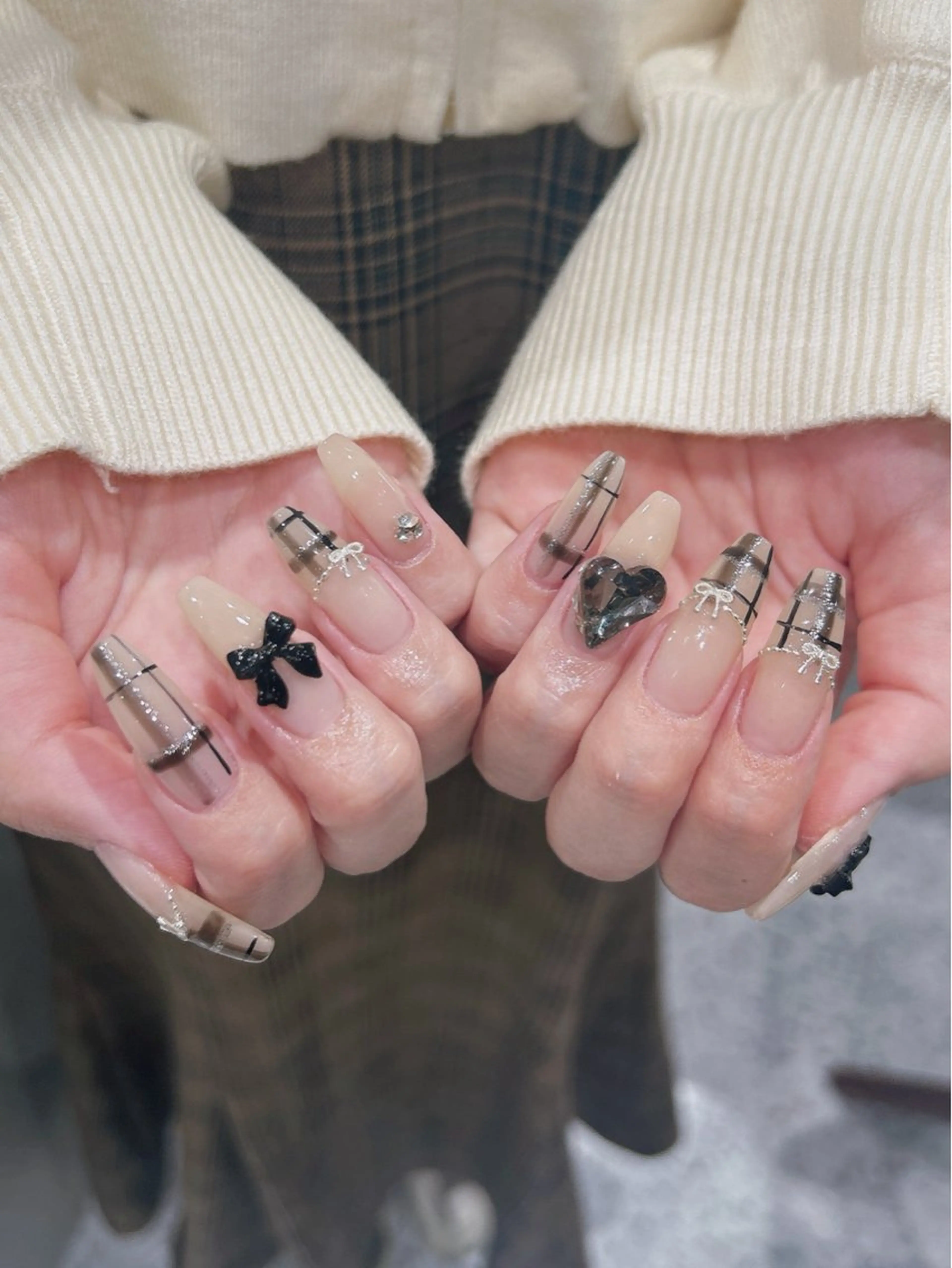 ネイル ハンドネイル GO TODAY 横浜Solace店所属・nail salon Azukiのネイルデザイン