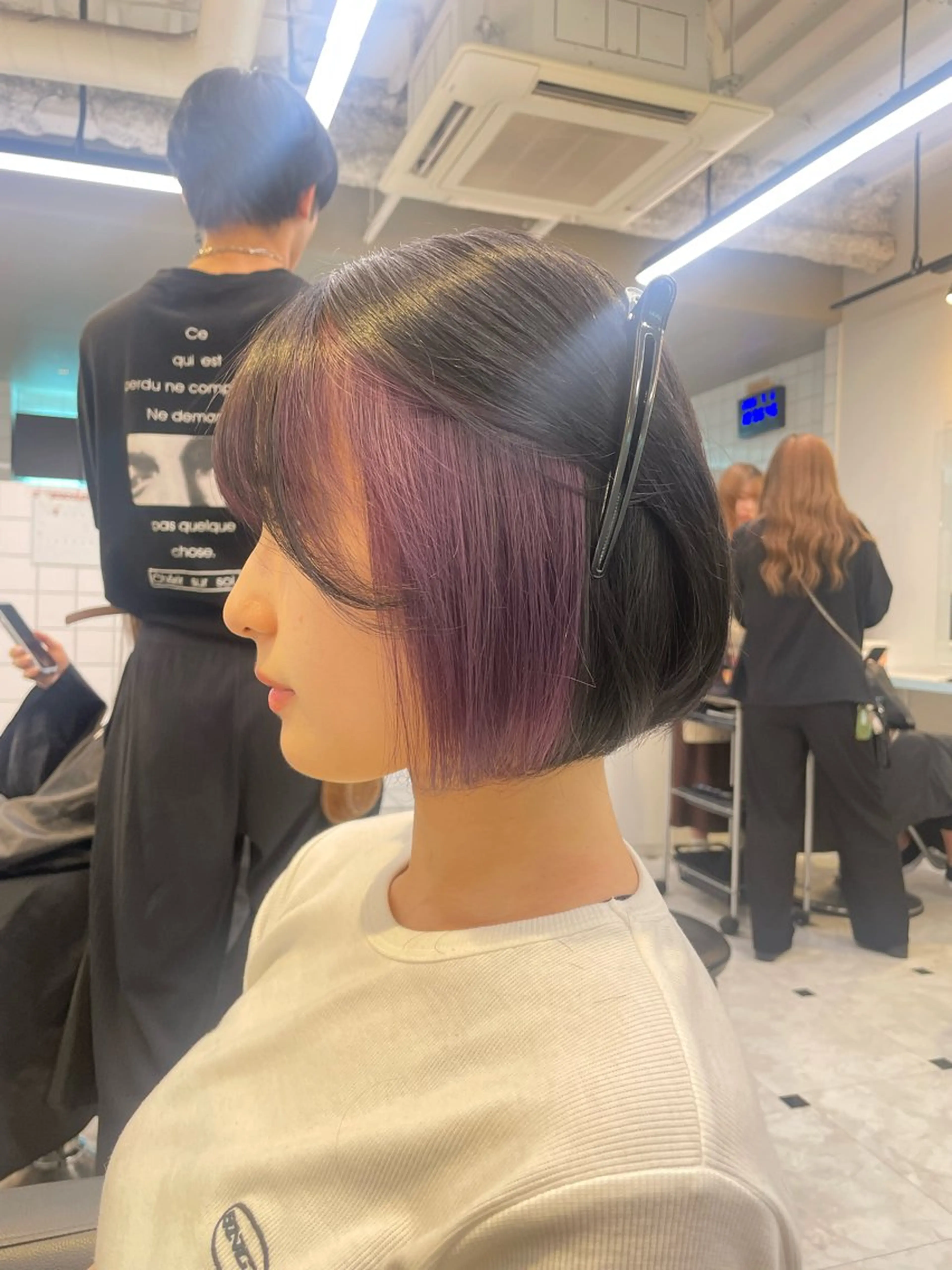 ショート カラー カット ヘアカラー 🩵透明感カラー× 縮毛ボブ🩵ヒナノのヘアスタイル