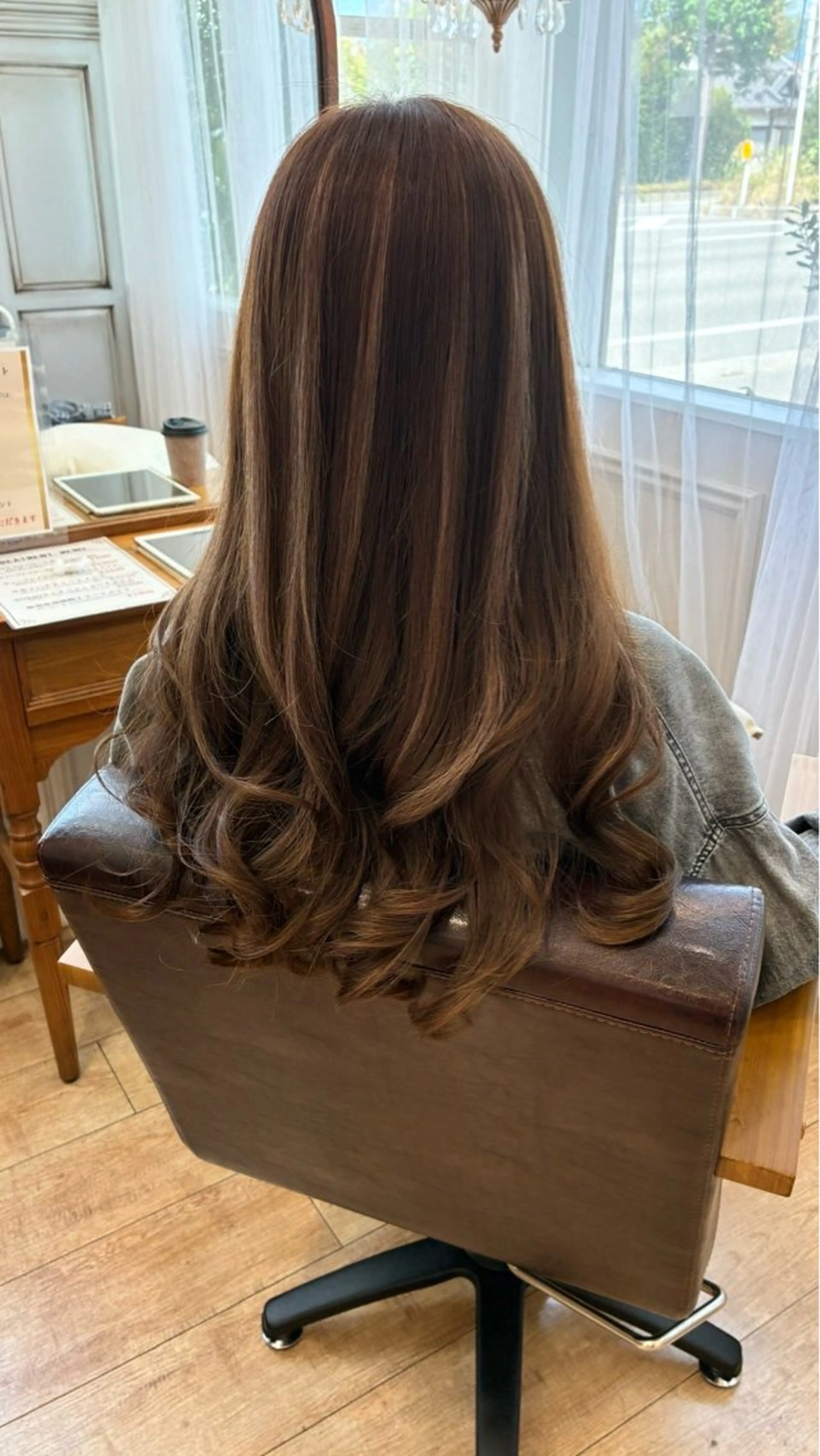 ロング hair roomShe'rie所属・中見 香織のヘアスタイル