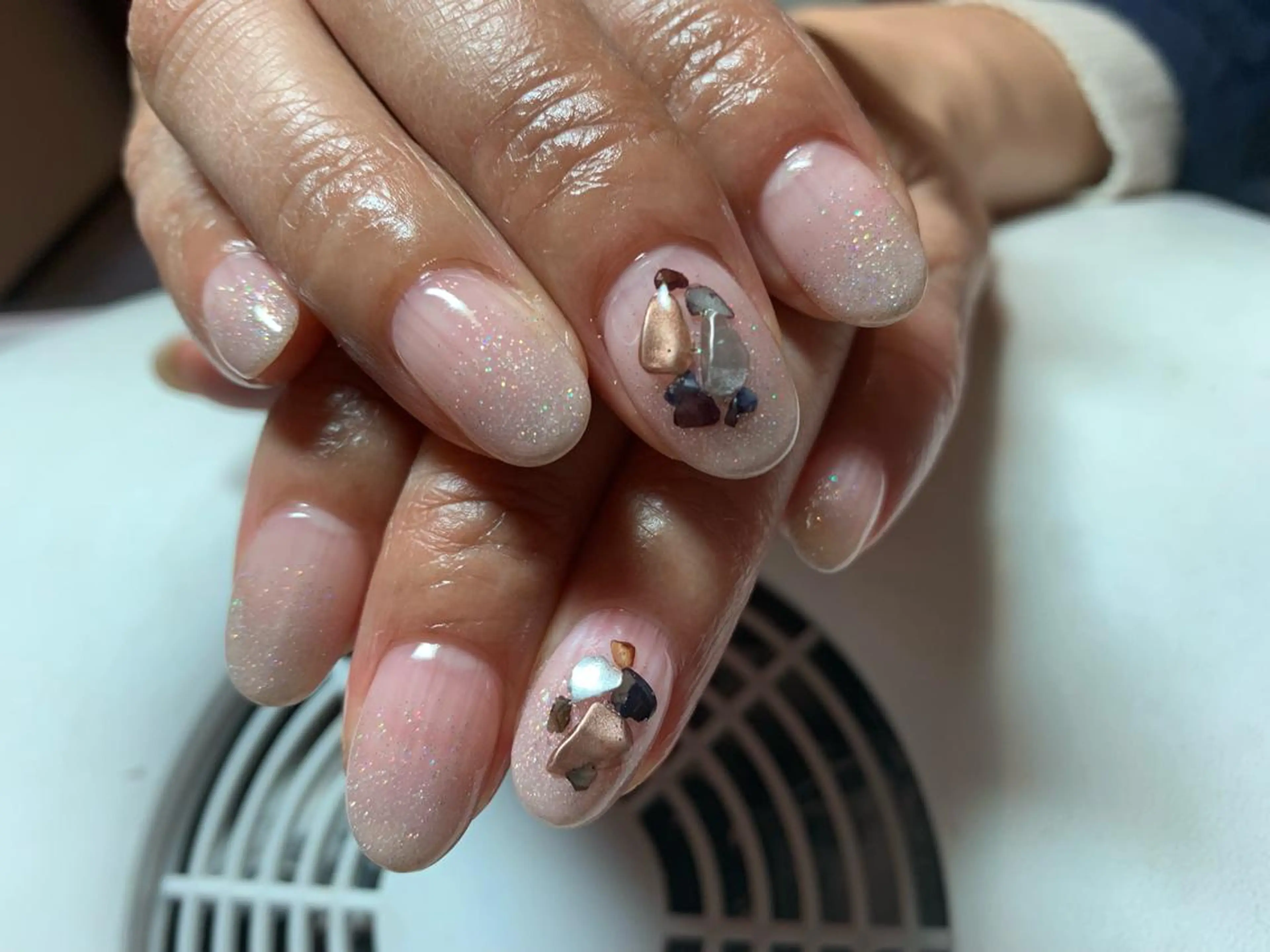 ネイル ストーンネイル Nail Room  alma所属・立石 麗奈のネイルデザイン