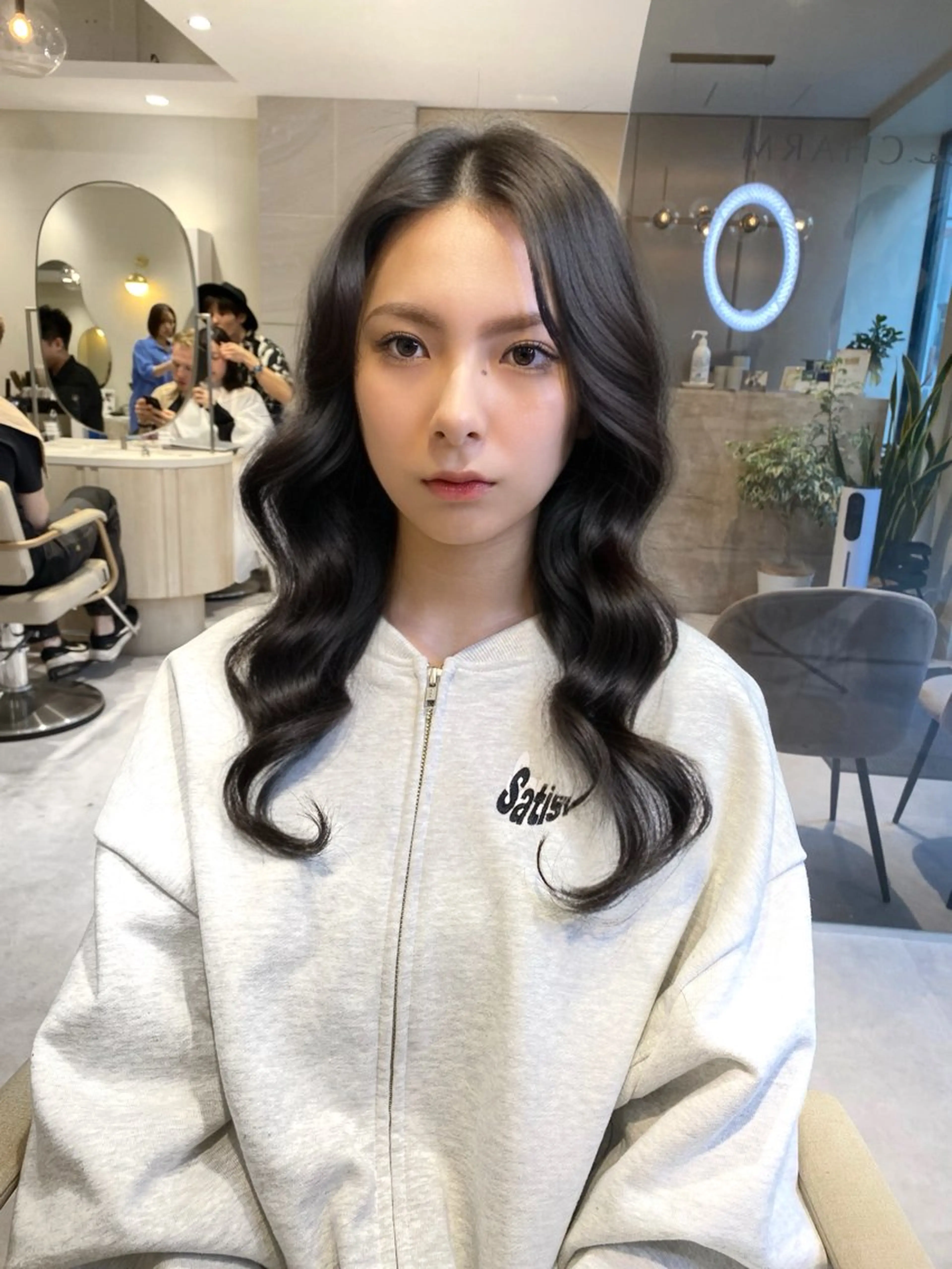 ロング カラー ダークグレー ダークグレージュ グレージュ イルミナカラー 韓国風ヘア カット ヘアカラー トリートメント ブリーチなしダブル カラー🧸🐺陽介のヘアスタイル