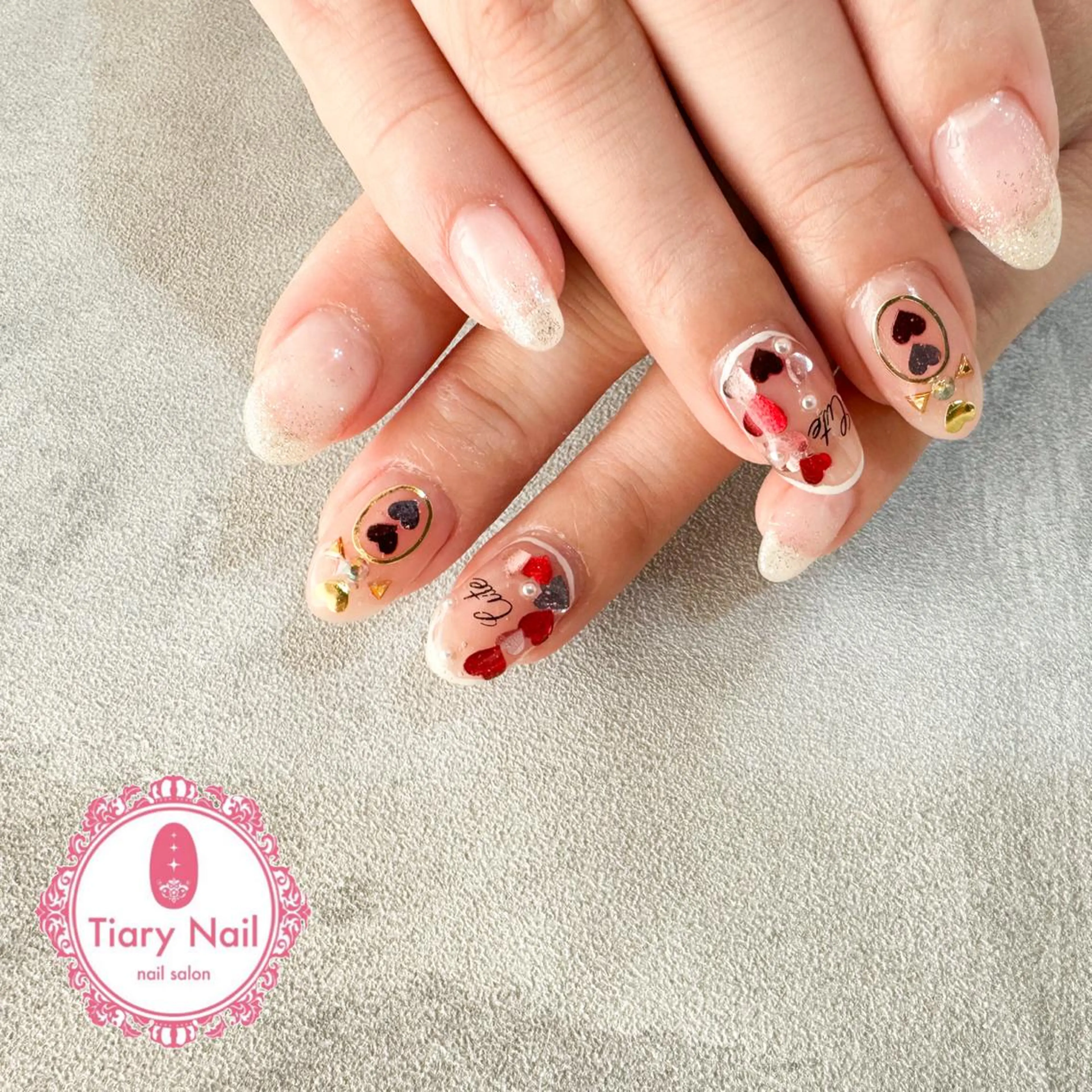 ネイル tiarynail K Kのネイルデザイン