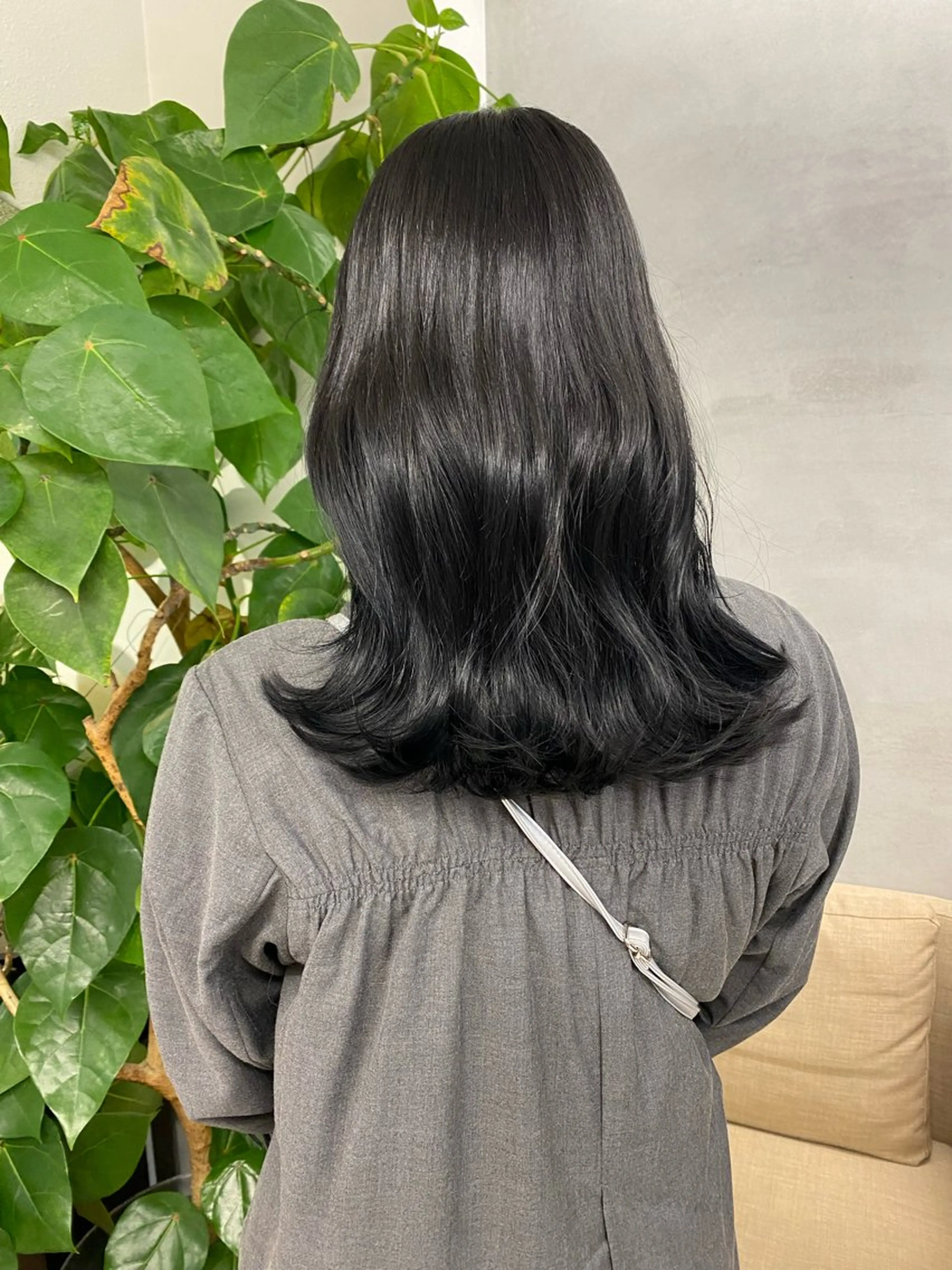 ロング カラー 黒髪 ブルーカラー ブルーブラック Sopi所属・JESSI / Sopiのヘアスタイル